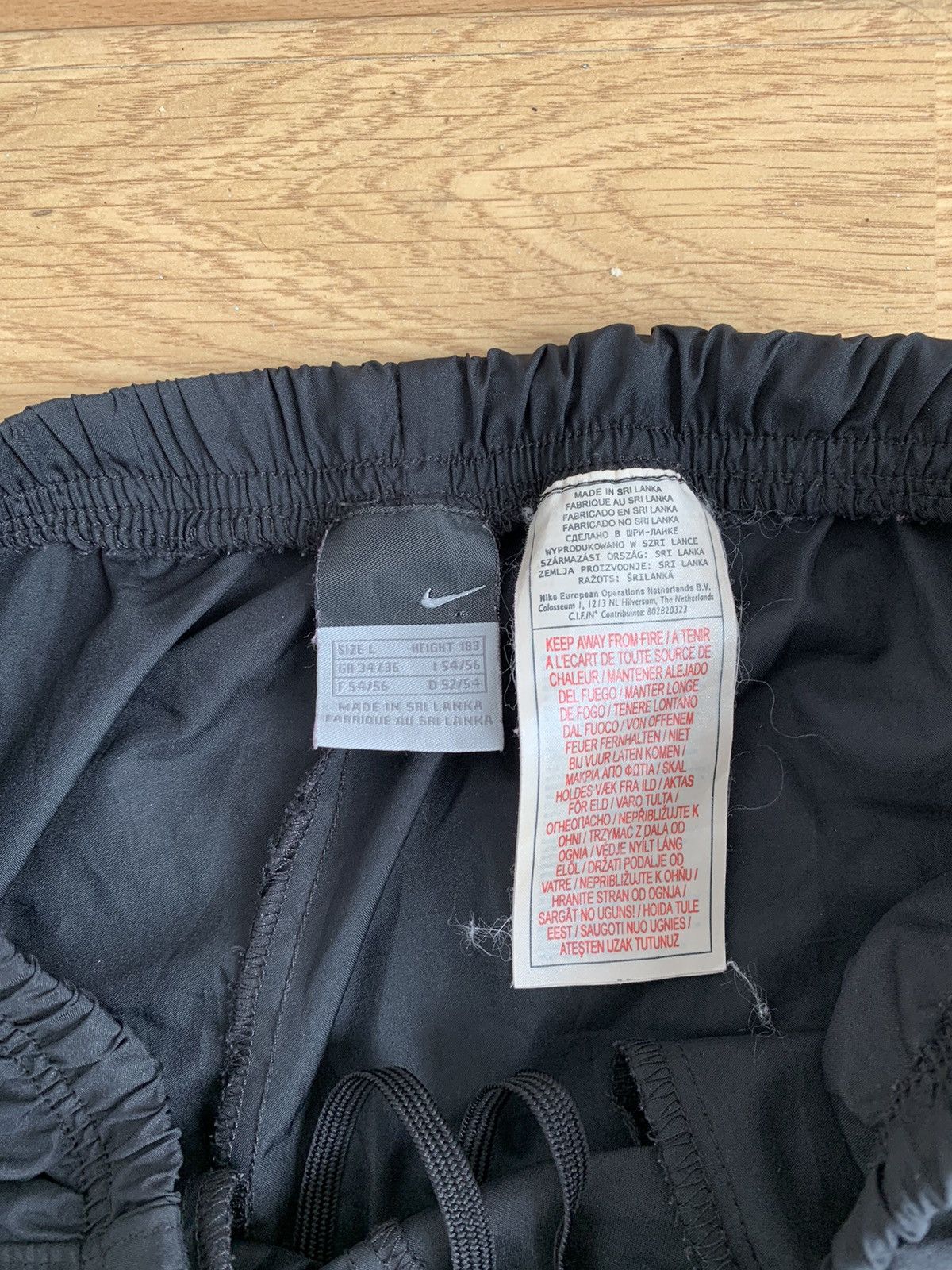 Nike × Vintage Vintage y2k Nike Black Track Pants Swoosh Drill Size US 34 / EU 50 - 6 Thumbnail