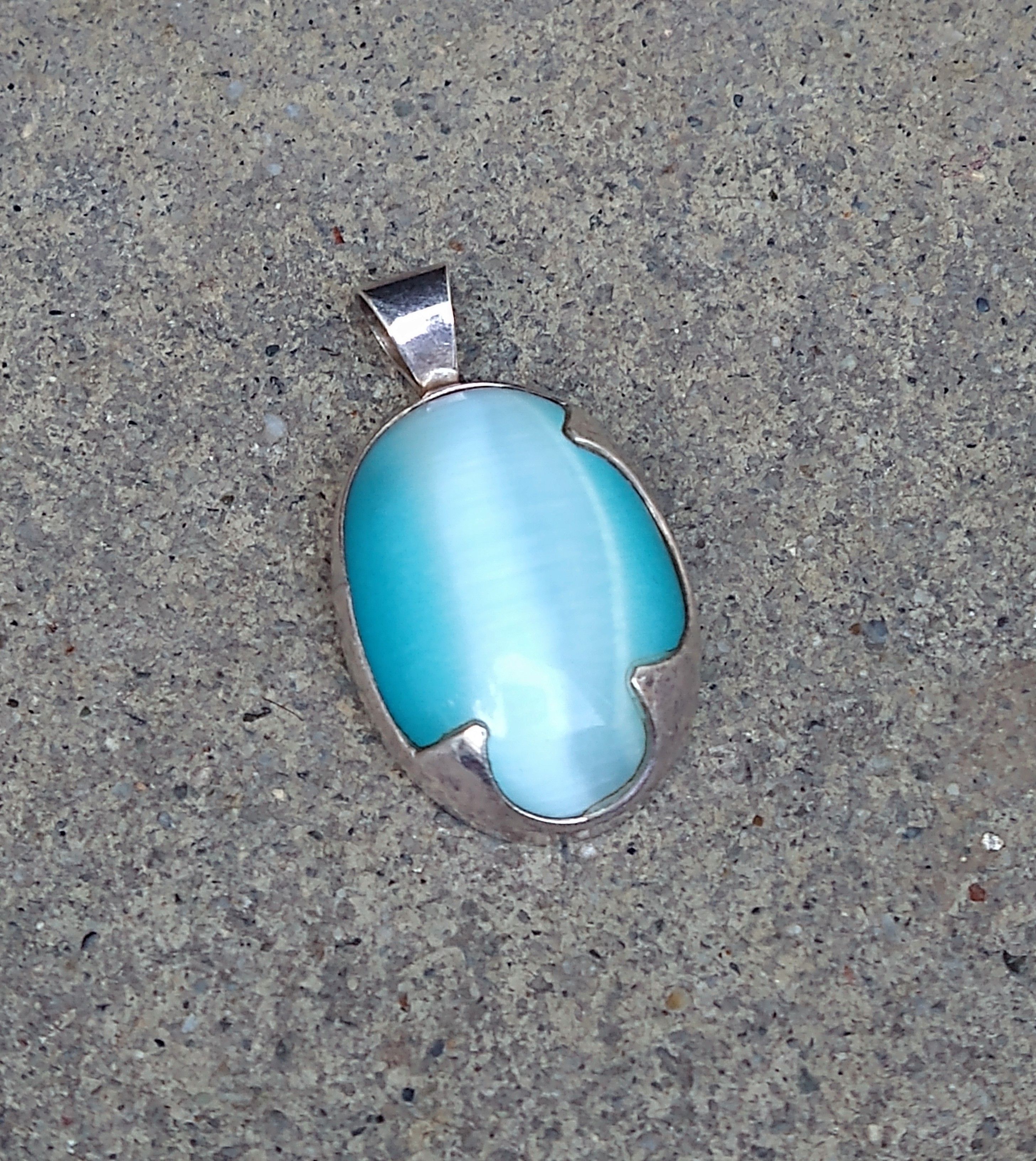 Other Vintage Sterling Silver Pendant Blue Cat's Eye Modern Oval Size ONE SIZE - 2 Thumbnail