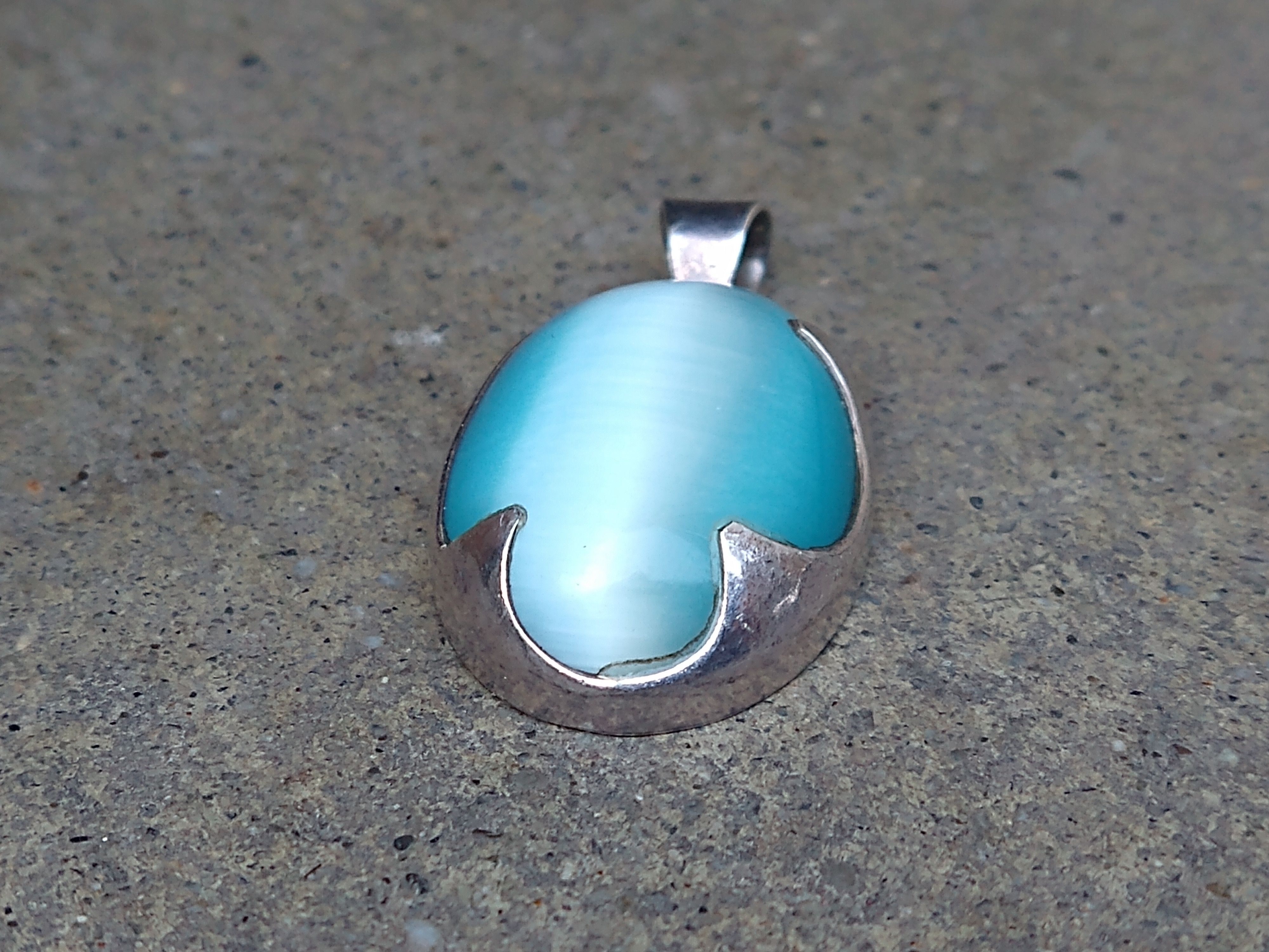 Other Vintage Sterling Silver Pendant Blue Cat's Eye Modern Oval Size ONE SIZE - 6 Thumbnail