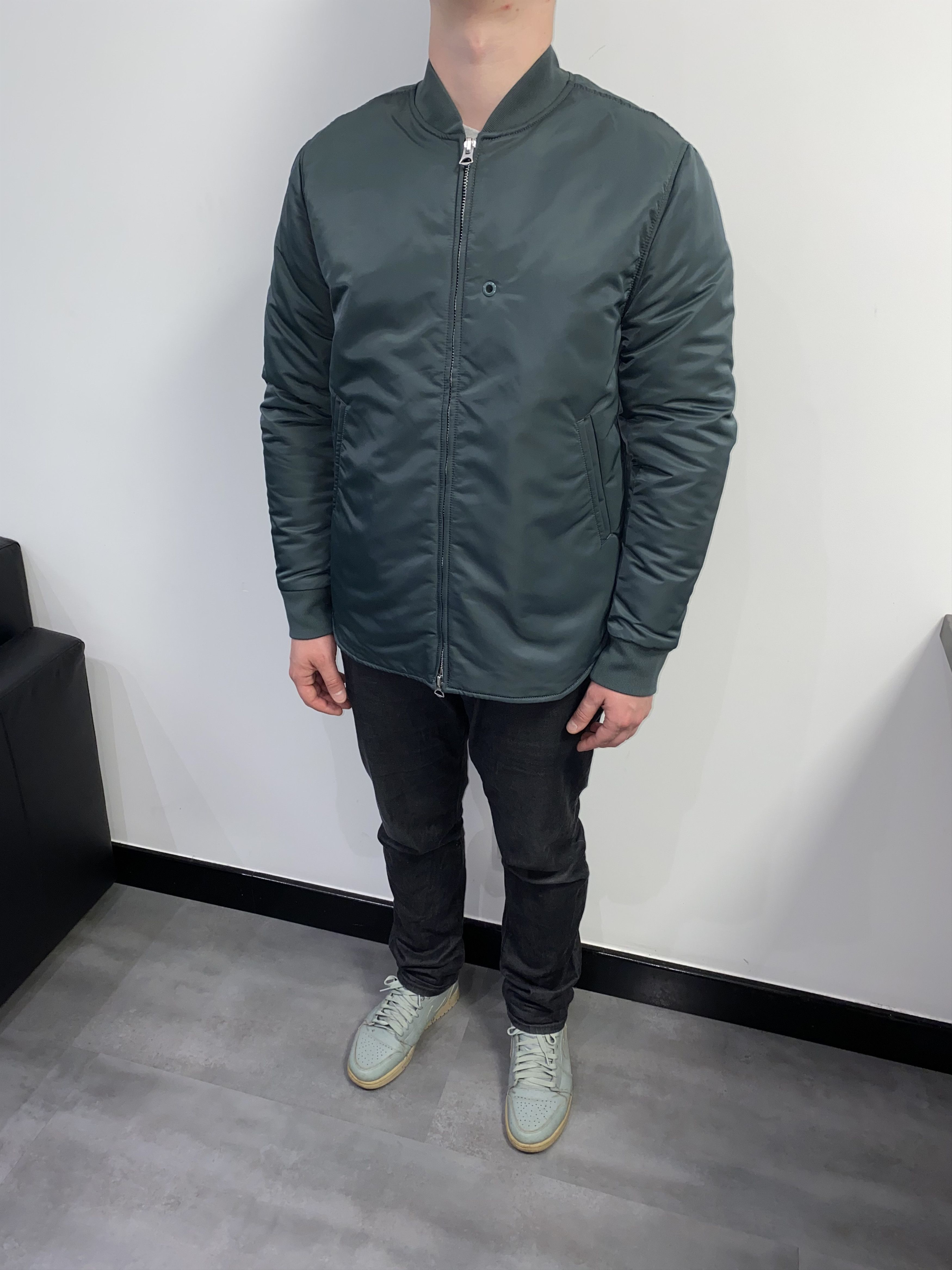 Acne Studios DSWT! SS18 Acne Studios Mylon Shine Nylon Bomber Jacket Size US M / EU 48-50 / 2 - 9 Thumbnail