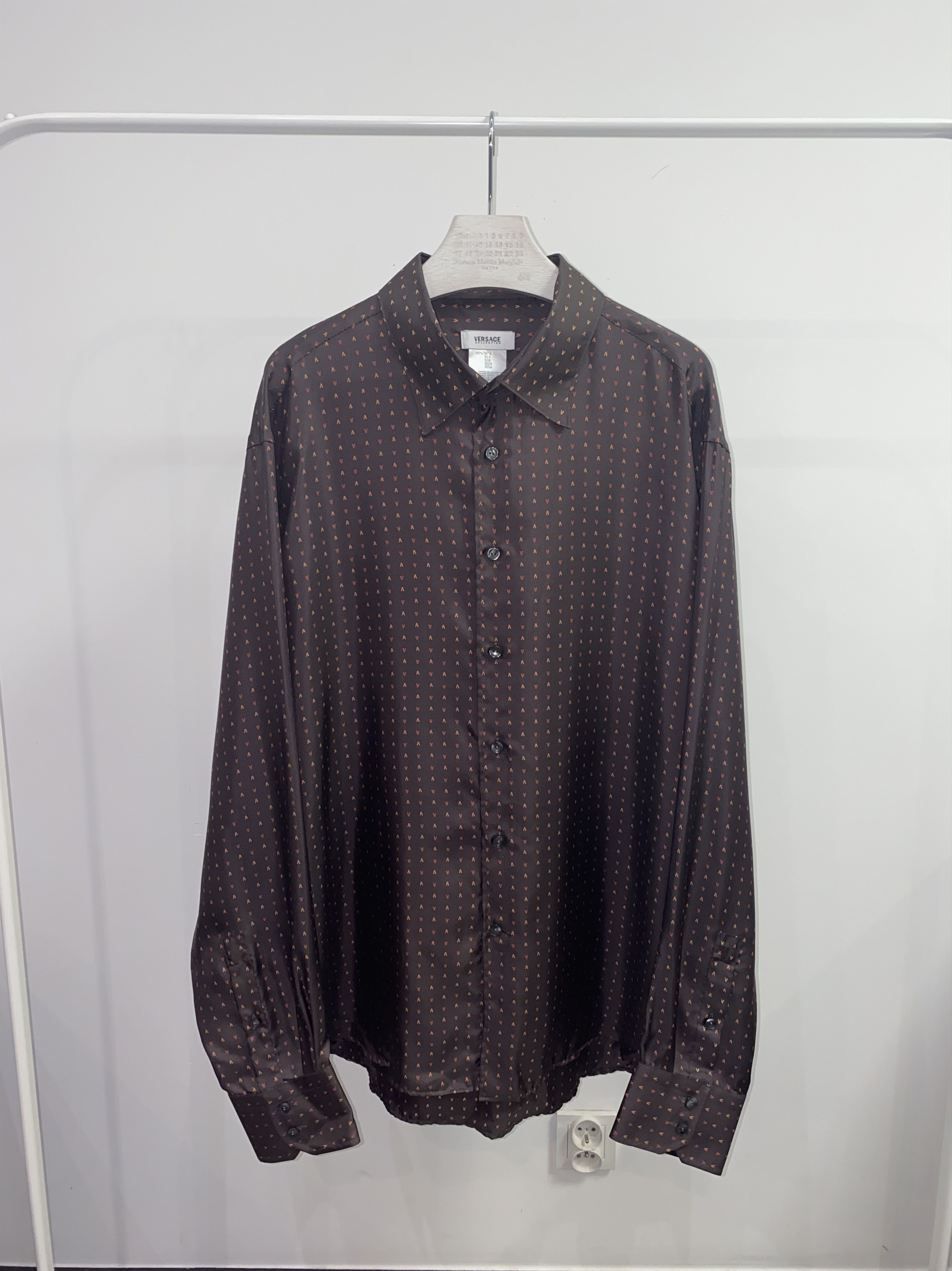 Versace Versace Collection "V" All Over Print Silk Button Up Shirt Size US XL / EU 56 / 4 - 2 Thumbnail