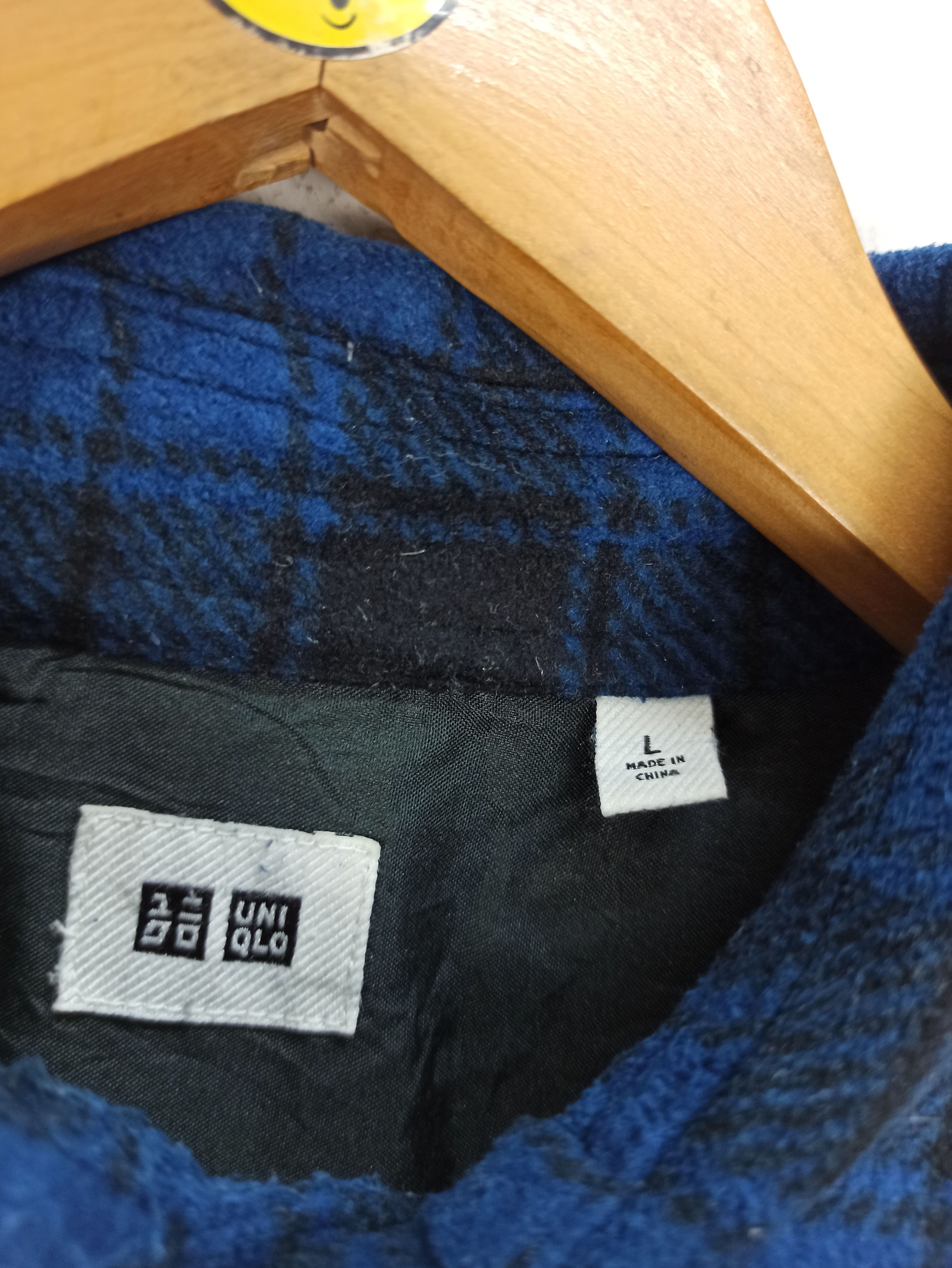 Uniqlo Rare Flannel Uniqlo Chekered Blue Colour Size US L / EU 52-54 / 3 - 6 Thumbnail