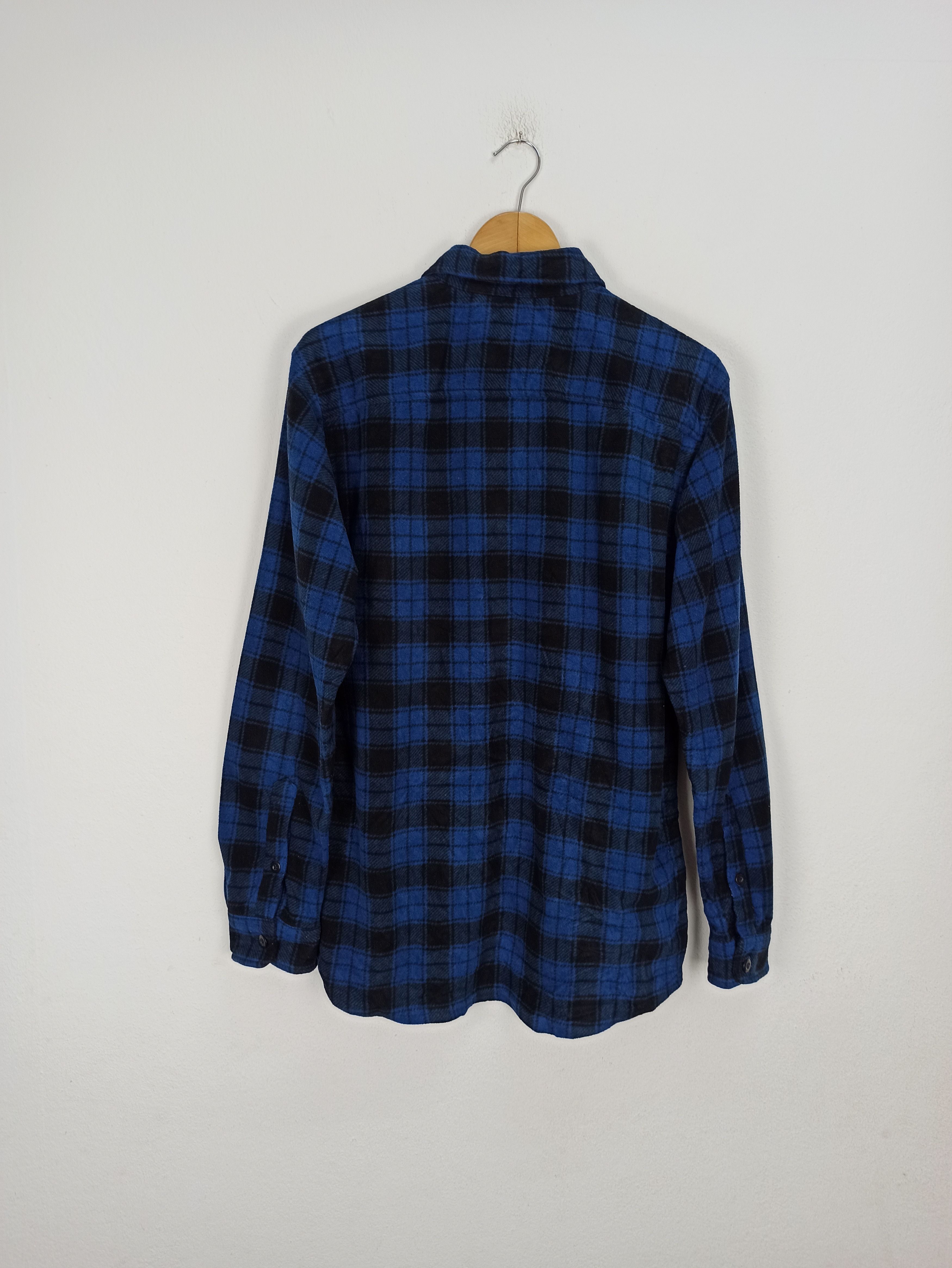 Uniqlo Rare Flannel Uniqlo Chekered Blue Colour Size US L / EU 52-54 / 3 - 5 Thumbnail
