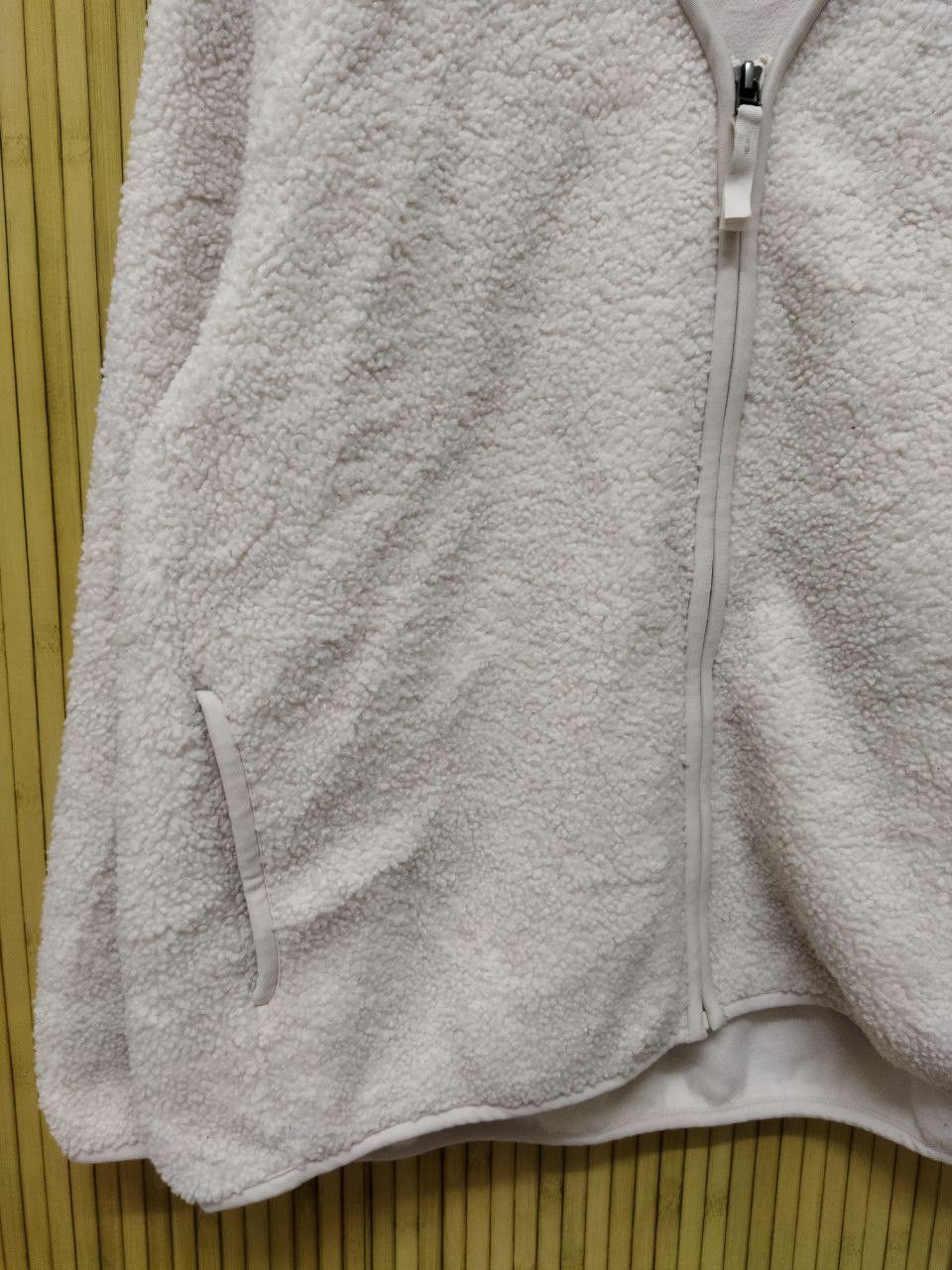 Uniqlo Uniqlo Fleece Cropped Jacket - Size XL Size US XL / EU 56 / 4 - 7 Thumbnail