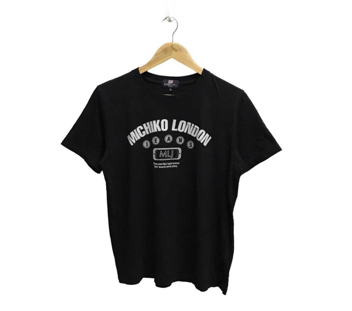 Michiko Koshino London VINTAGE MICHIKO LONDON JEANS TSHIRT Size M / US 6-8 / IT 42-44 - 1 Thumbnail