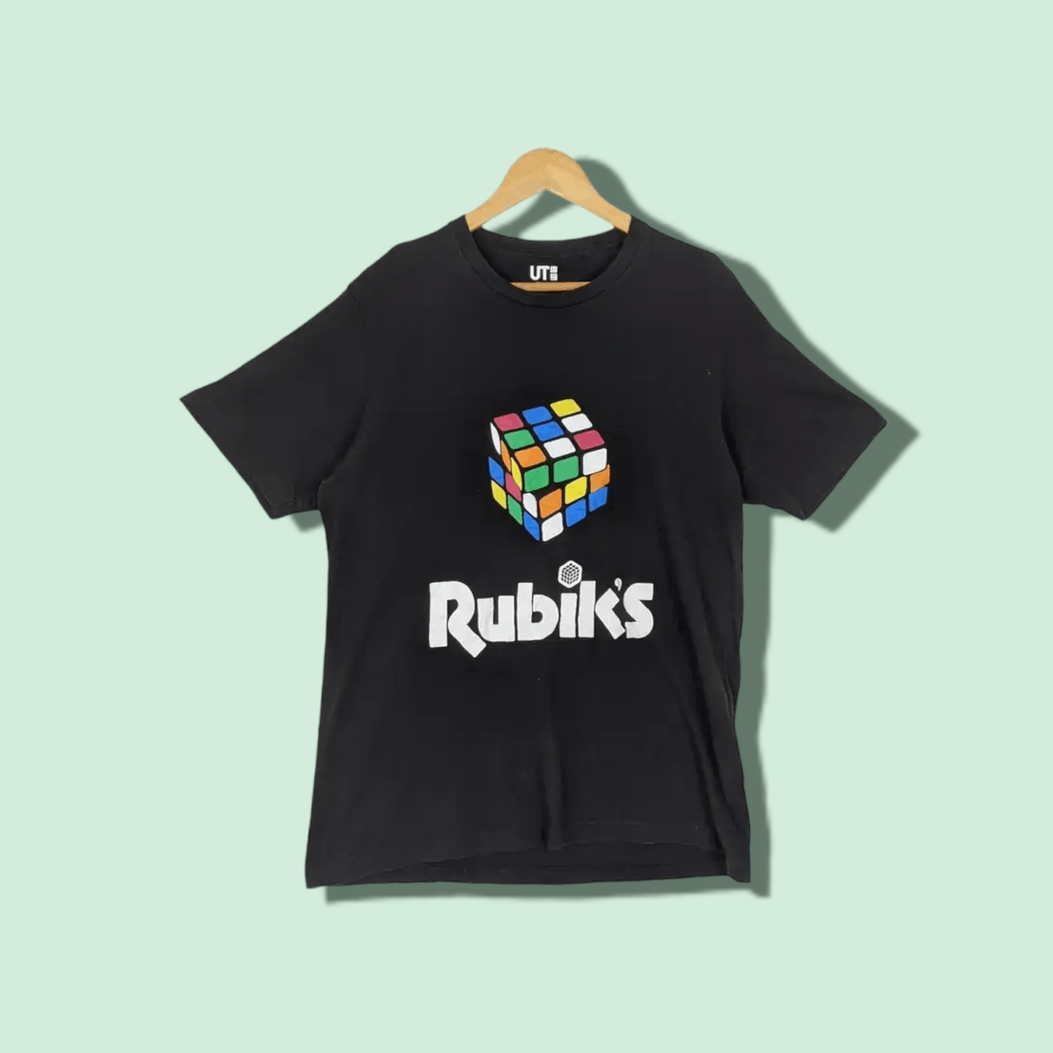 Japanese Brand × Uniqlo UNIQLO x RUBIK'S Big Logo T-Shirt Size US XL / EU 56 / 4 - 1 Thumbnail