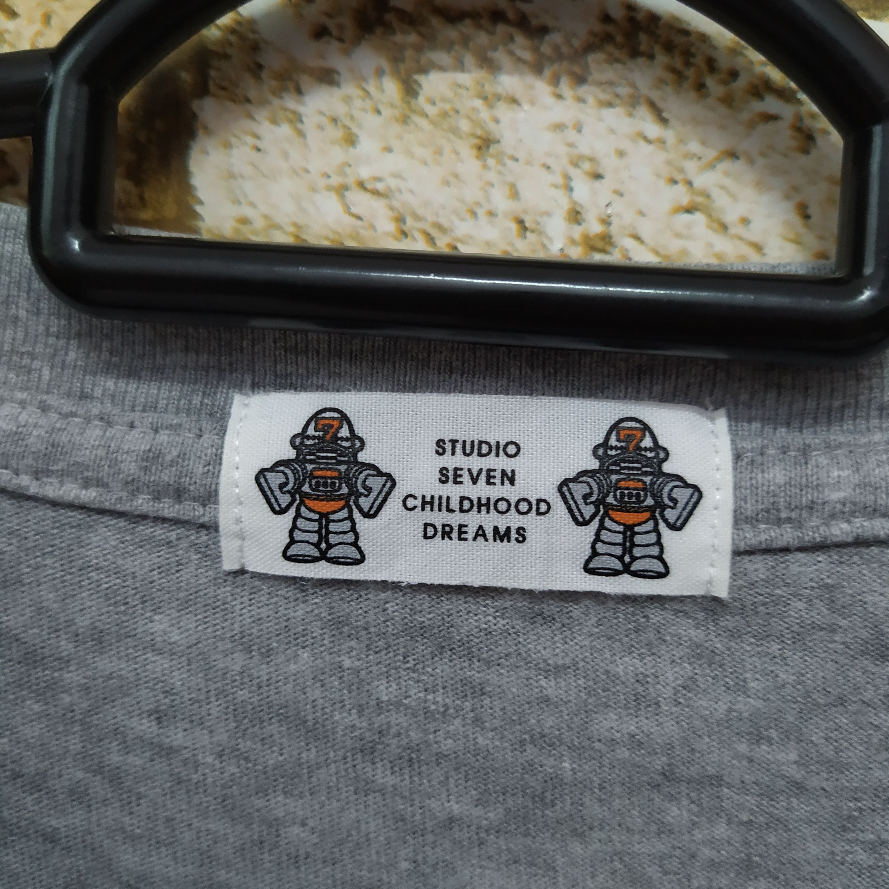 Anime STUDIO SEVEN CHILDHOOD DREAM ANIME SHIRT (D234) Size US M / EU 48-50 / 2 - 3 Thumbnail