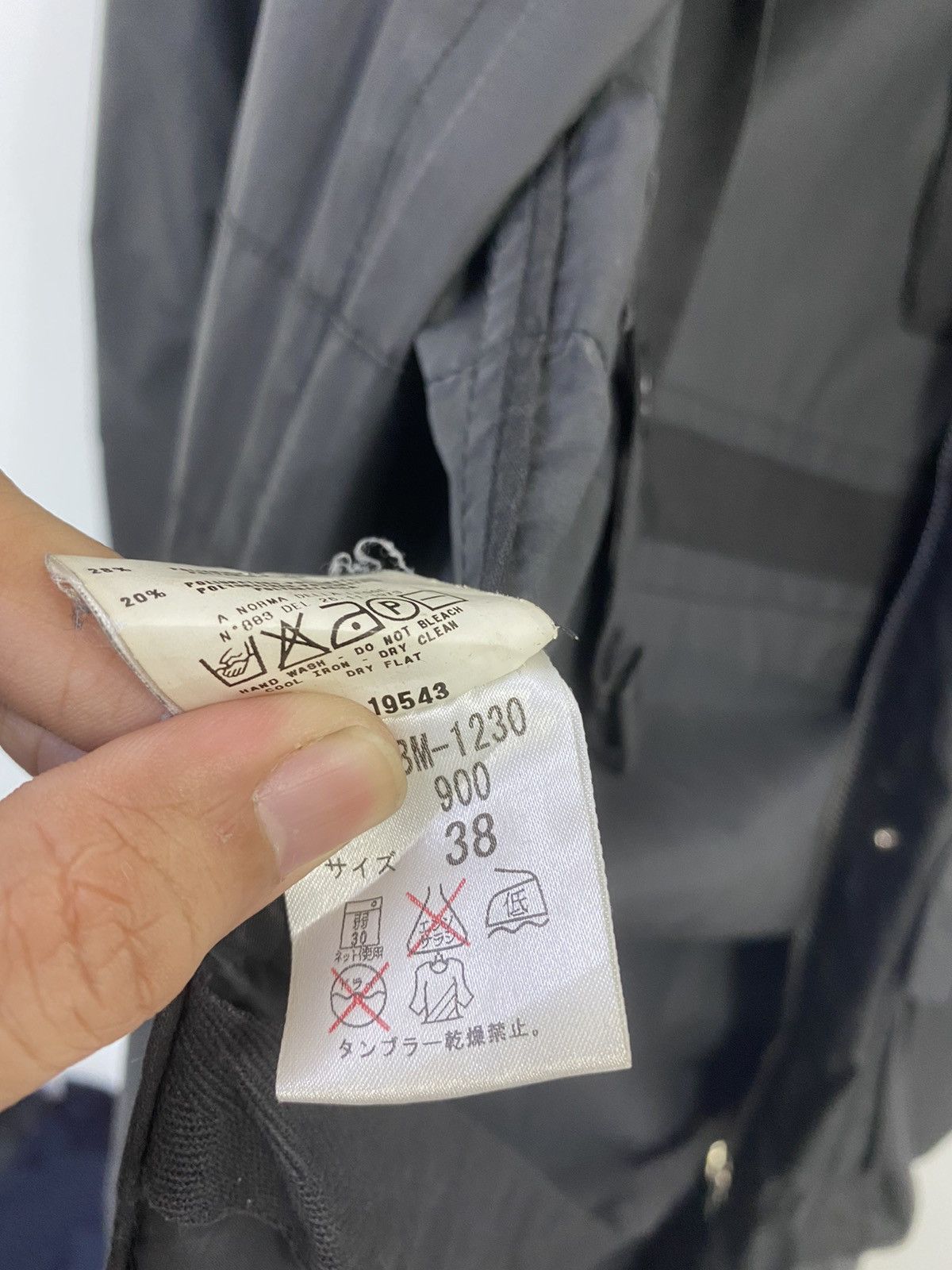 Helmut Lang Helmut Lang Lightweight Bondage Pillow Parka Multi Pocket Size US S / EU 44-46 / 1 - 11 Thumbnail