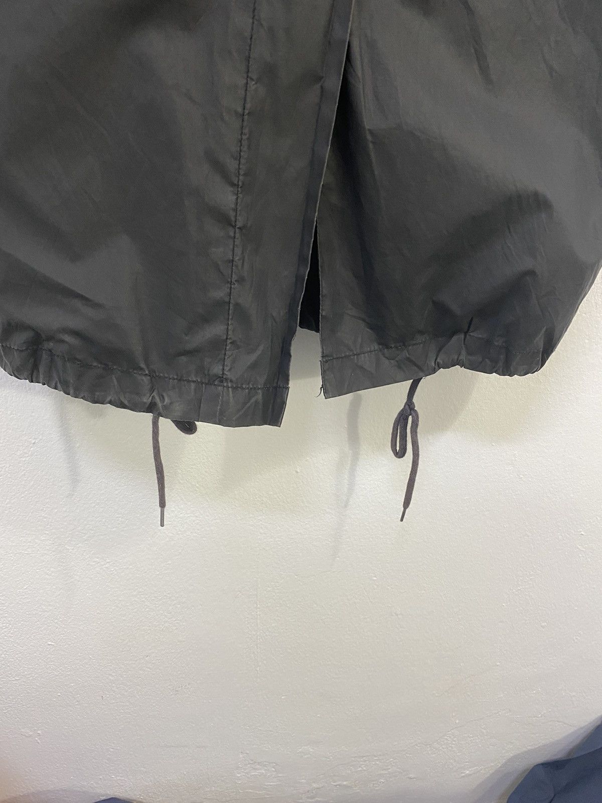 Helmut Lang Helmut Lang Lightweight Bondage Pillow Parka Multi Pocket Size US S / EU 44-46 / 1 - 8 Thumbnail