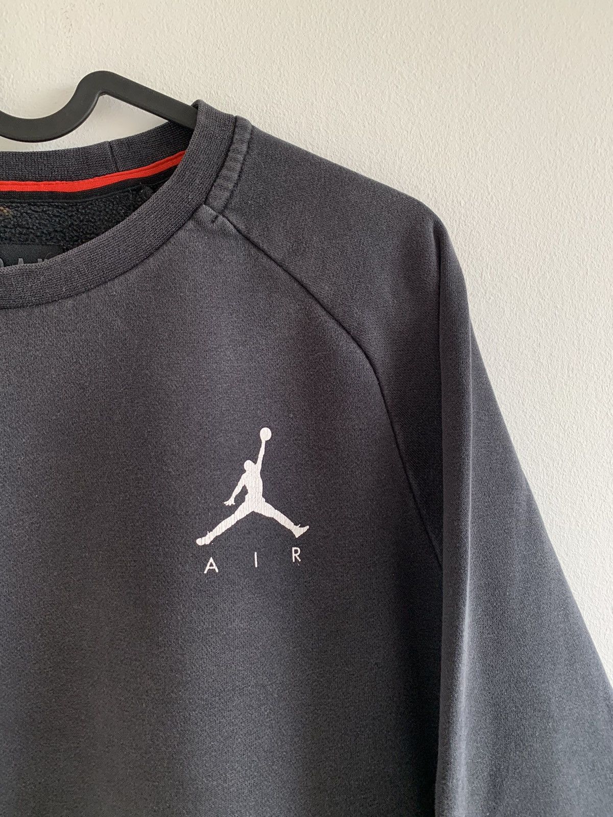Jordan Brand × Nike Nike Jordan Black Washed Trashed Crewneck Sweatshirt Jumpman Size US S / EU 44-46 / 1 - 3 Thumbnail