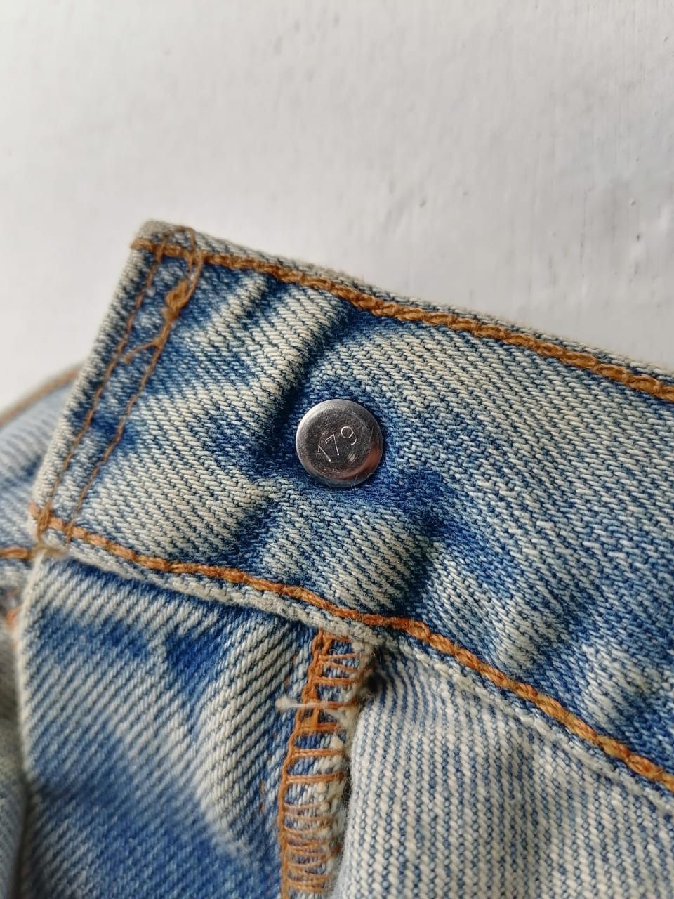 Levi's × Levi's Vintage Clothing × Vintage Levi's Strauss 550 Relaxed Fit Tapered Leg Denim Jeans Size US 31 - 4 Thumbnail