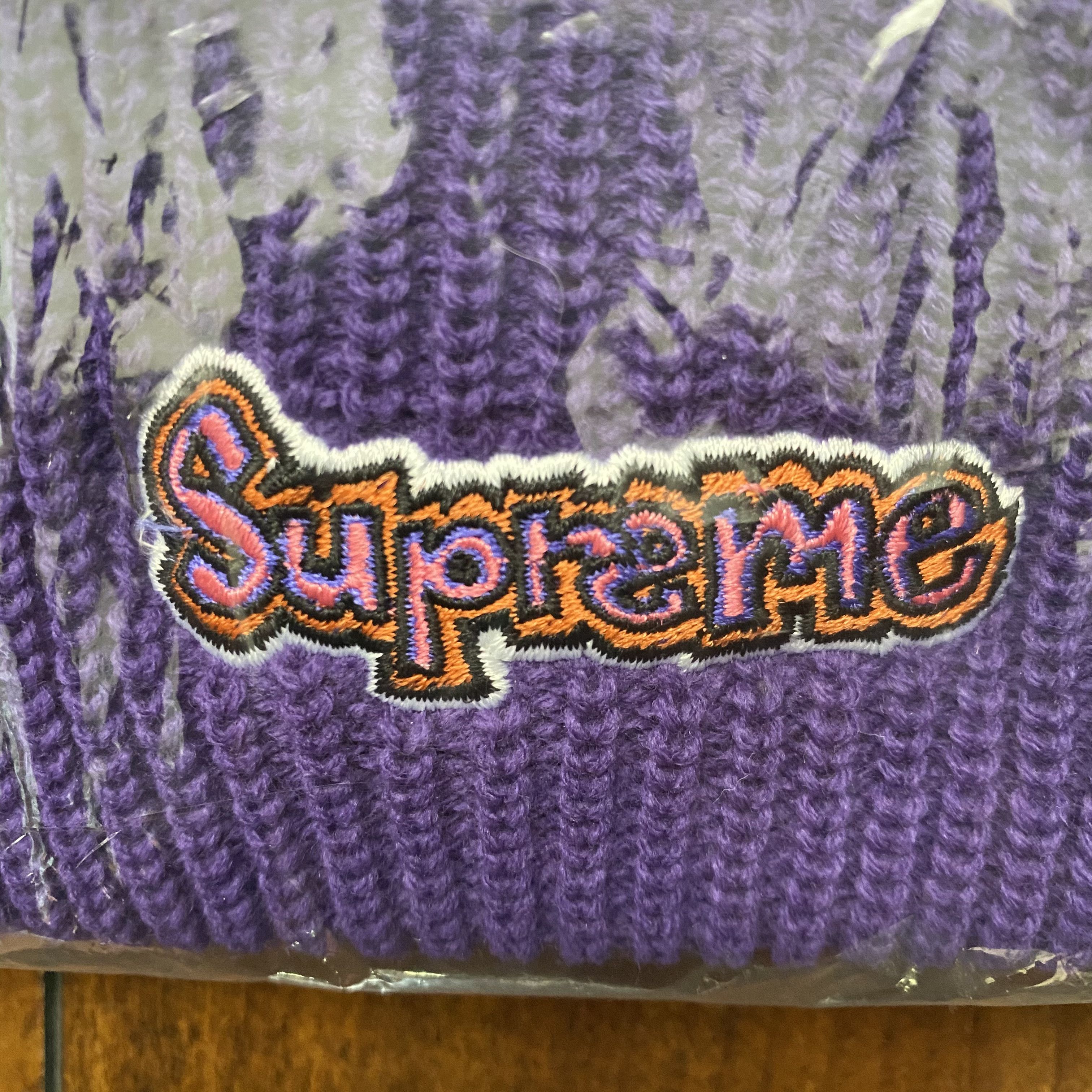 Supreme Gonz Logo Beanie Deadstock Size ONE SIZE - 3 Thumbnail