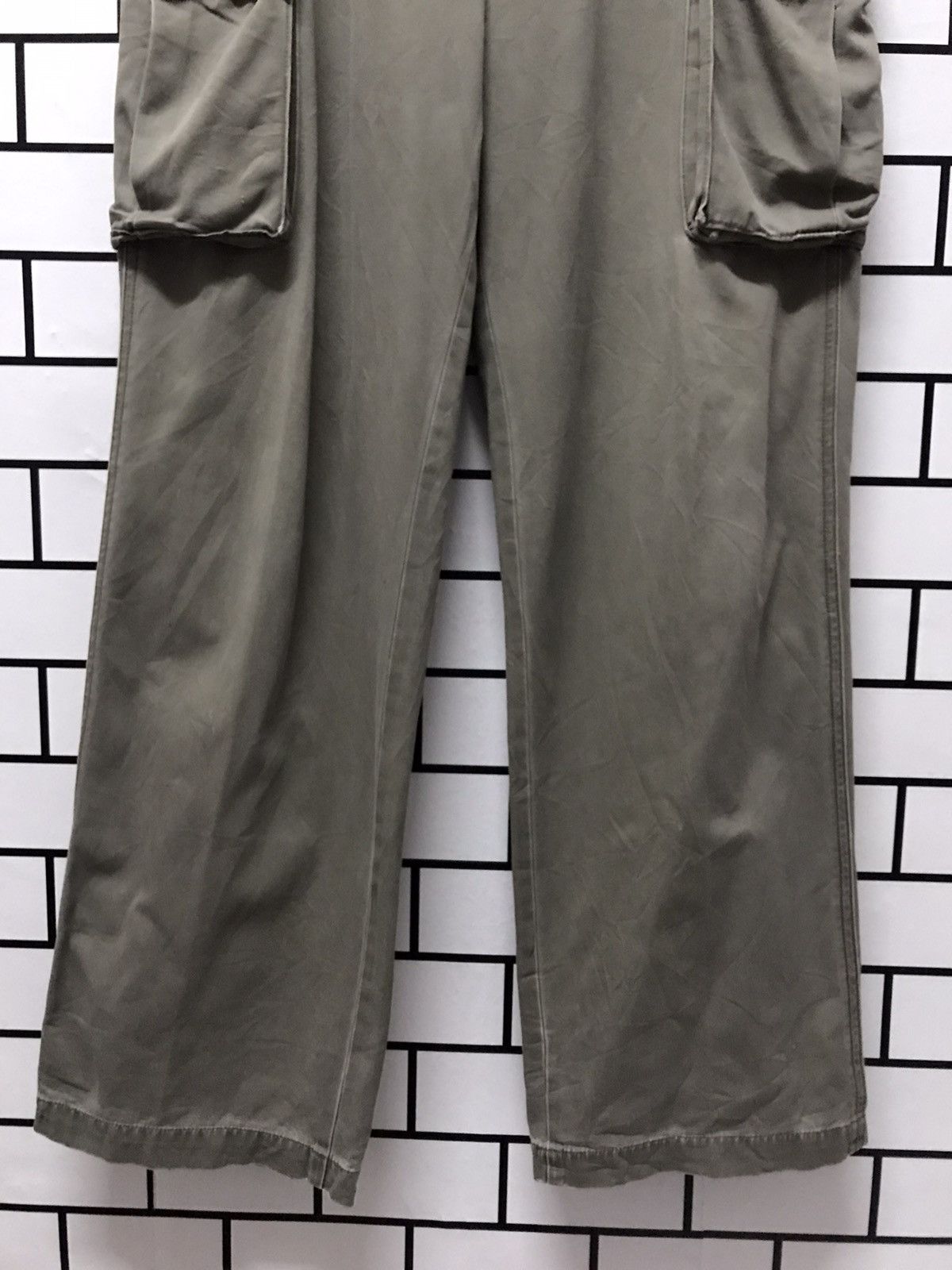 Oshkosh × Vintage Vintage 90’s Oshkosh Cargo distressed casual work wear pants Size US 36 / EU 52 - 5 Thumbnail