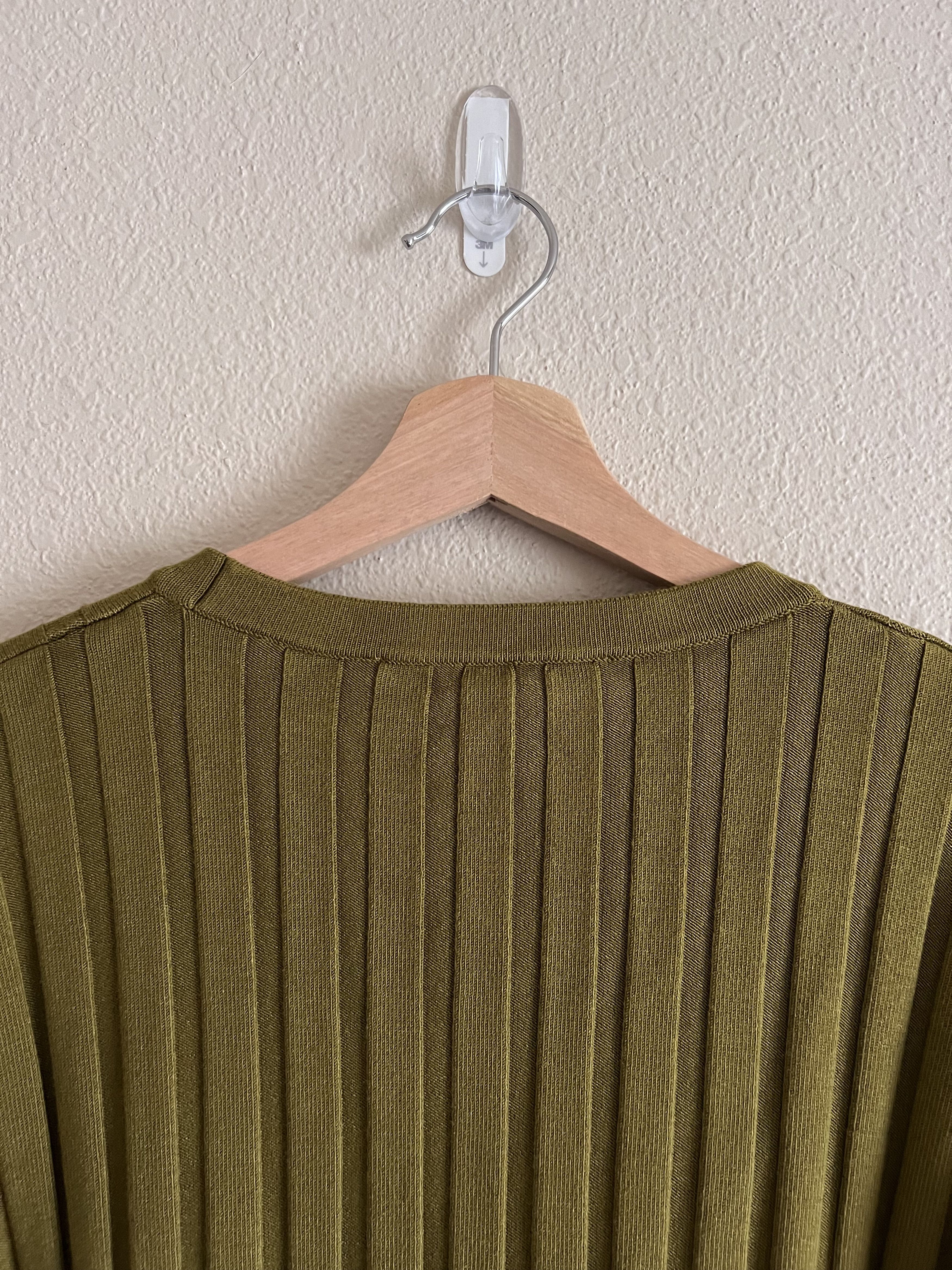 1017 ALYX 9SM 1017 Alyx 9SM Wide Ribbed Knit Sweater in Military Green Size US L / EU 52-54 / 3 - 6 Thumbnail