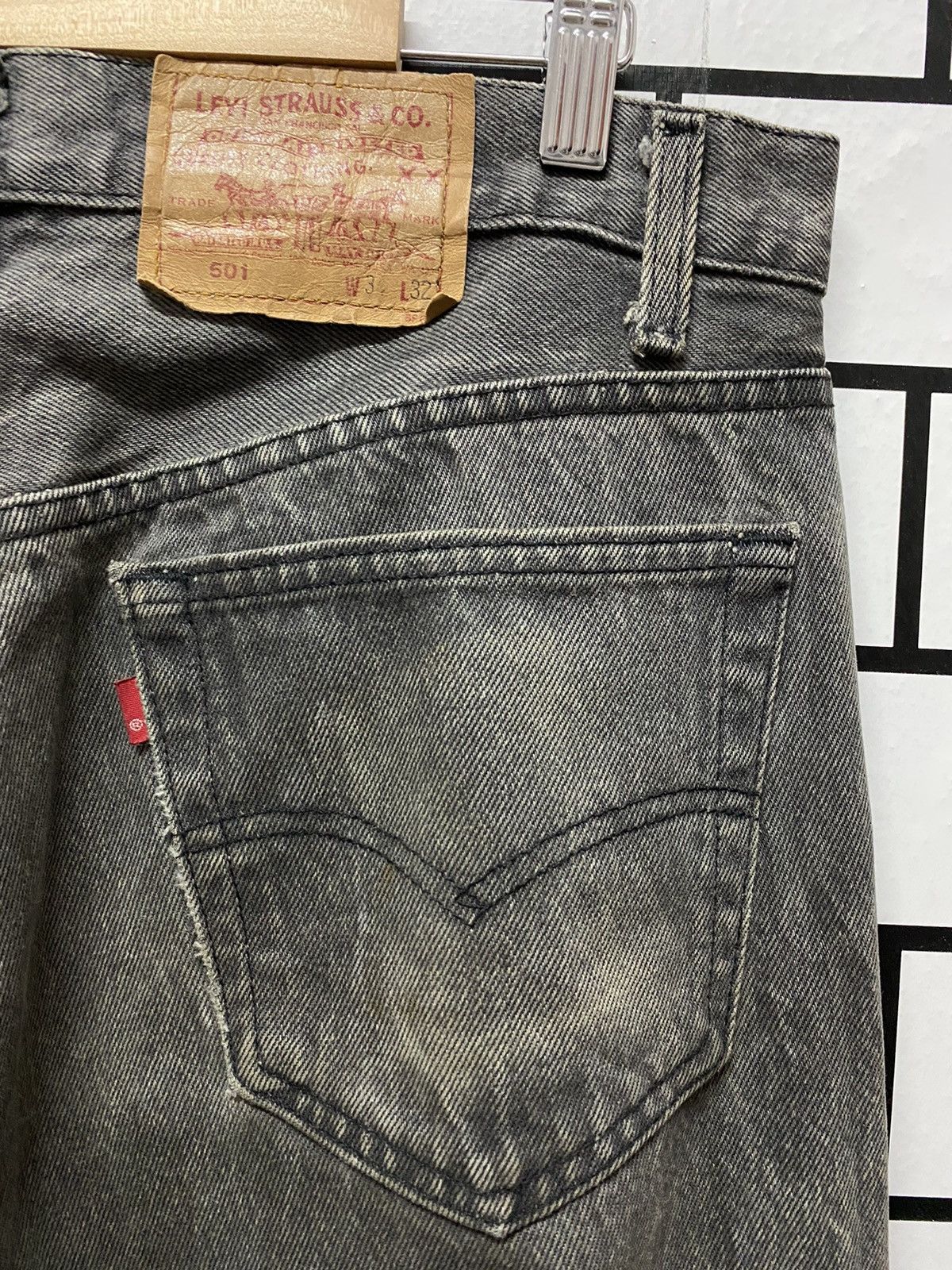 Levi's × Vintage Vintage 80’s Levis 501 Blank R Sun Faded Black Denim Jeans Size US 32 / EU 48 - 15 Thumbnail