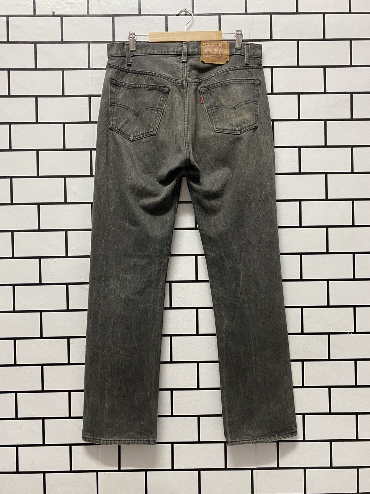 Levi's × Vintage Vintage 80’s Levis 501 Blank R Sun Faded Black Denim Jeans Size US 32 / EU 48 - 2 Thumbnail