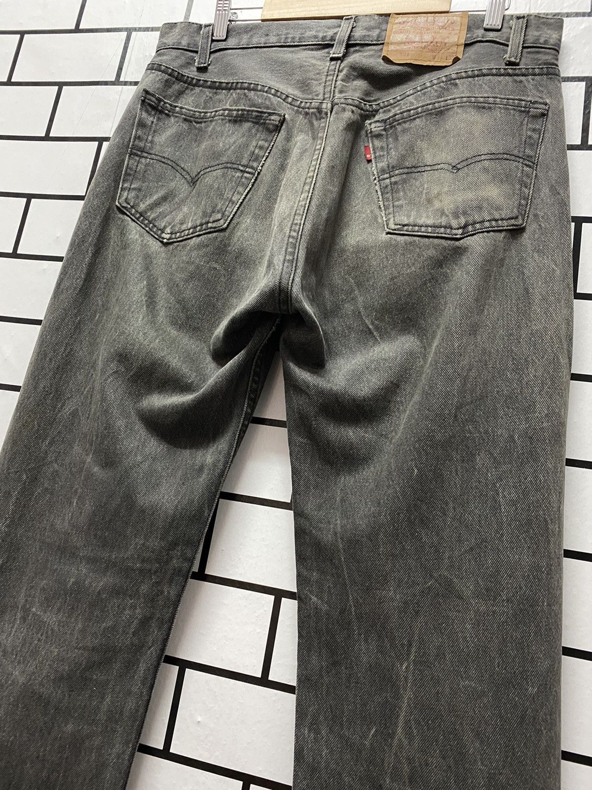 Levi's × Vintage Vintage 80’s Levis 501 Blank R Sun Faded Black Denim Jeans Size US 32 / EU 48 - 12 Thumbnail