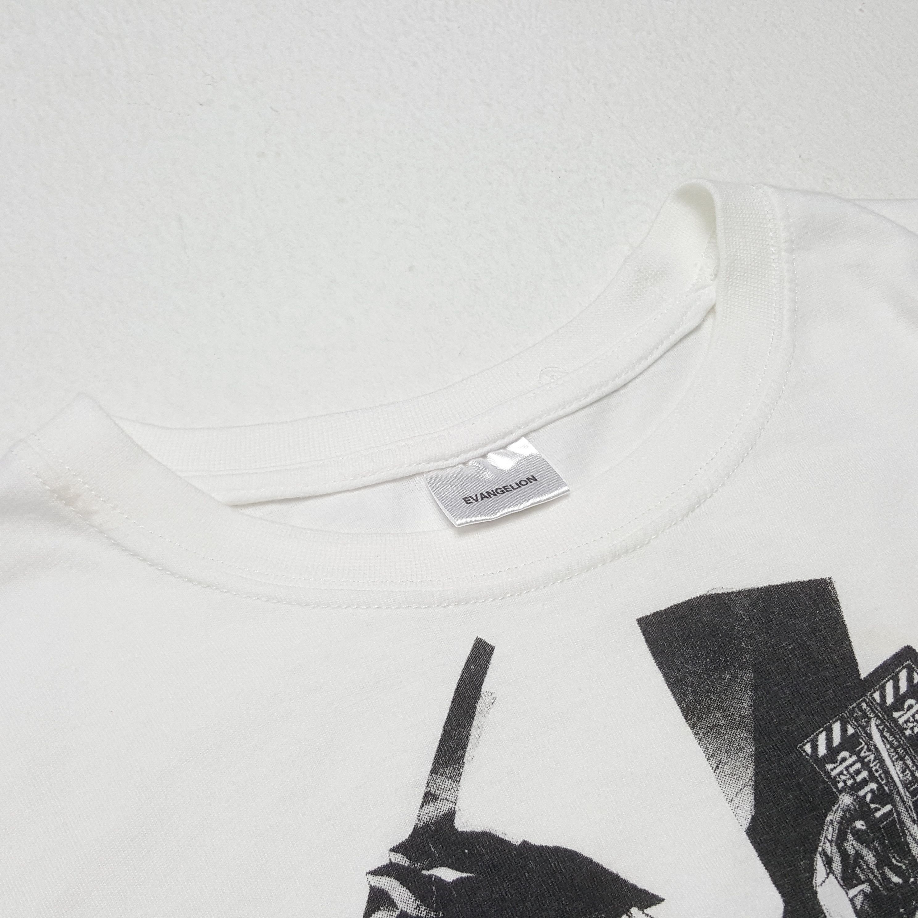 Cartoon Network × Vintage Vintage Evangelion 90's Anime Japan Tshirt Size US S / EU 44-46 / 1 - 4 Thumbnail