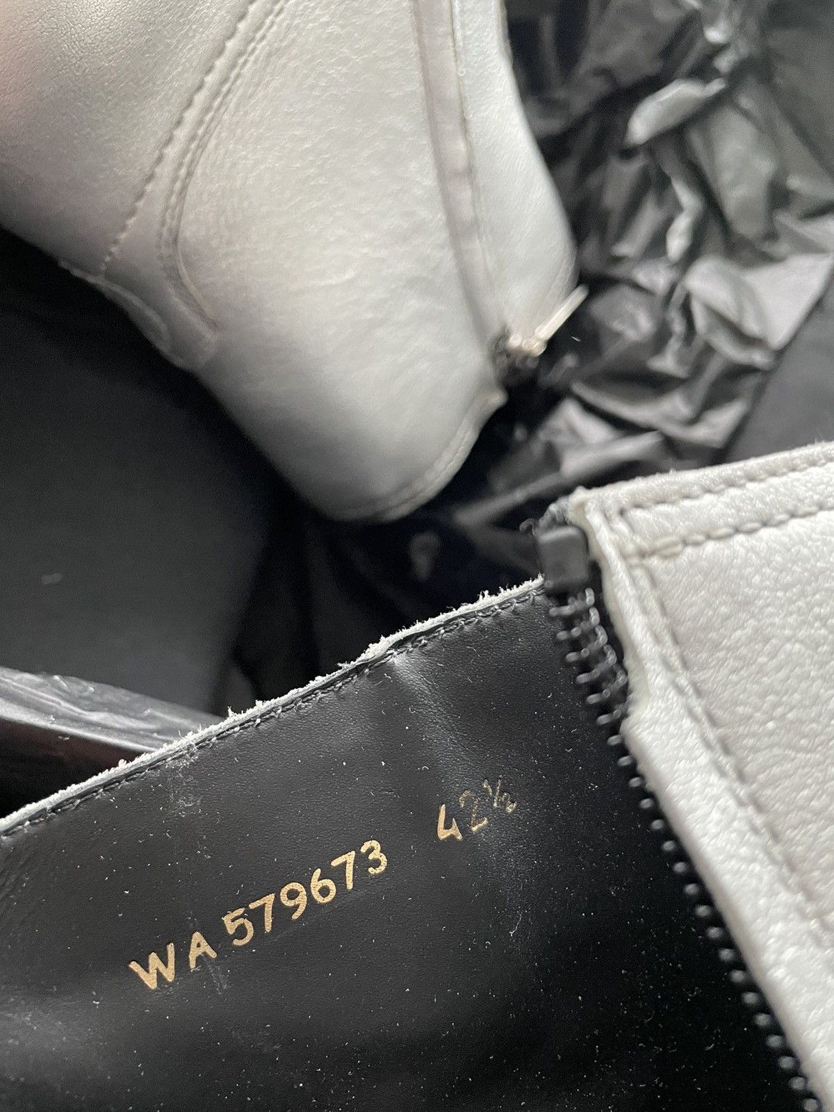 Saint Laurent Paris × Yves Saint Laurent Brand NEW Classic aMetallic Silver Lukas 40 Leather Boots Size US 9.5 / EU 42-43 - 4 Thumbnail