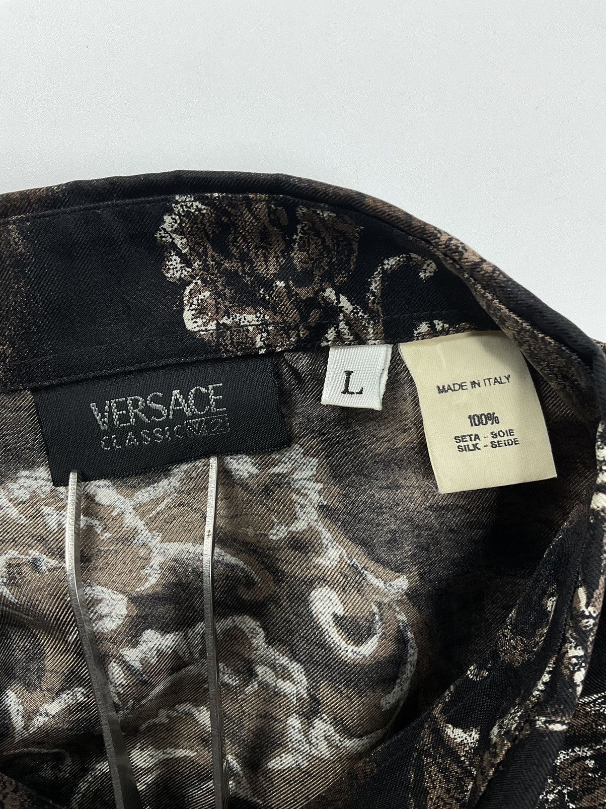 Versace Versace Classic V2 Silk Shirt Size US L / EU 52-54 / 3 - 9 Thumbnail