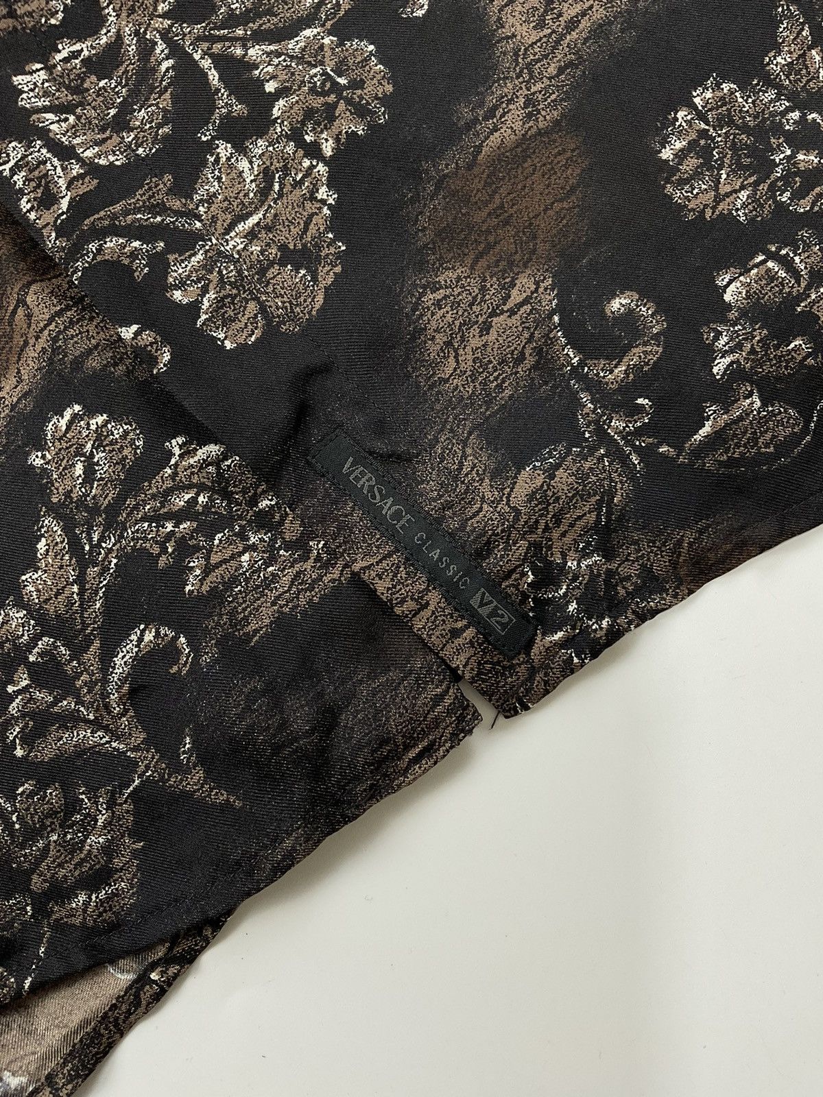 Versace Versace Classic V2 Silk Shirt Size US L / EU 52-54 / 3 - 6 Thumbnail