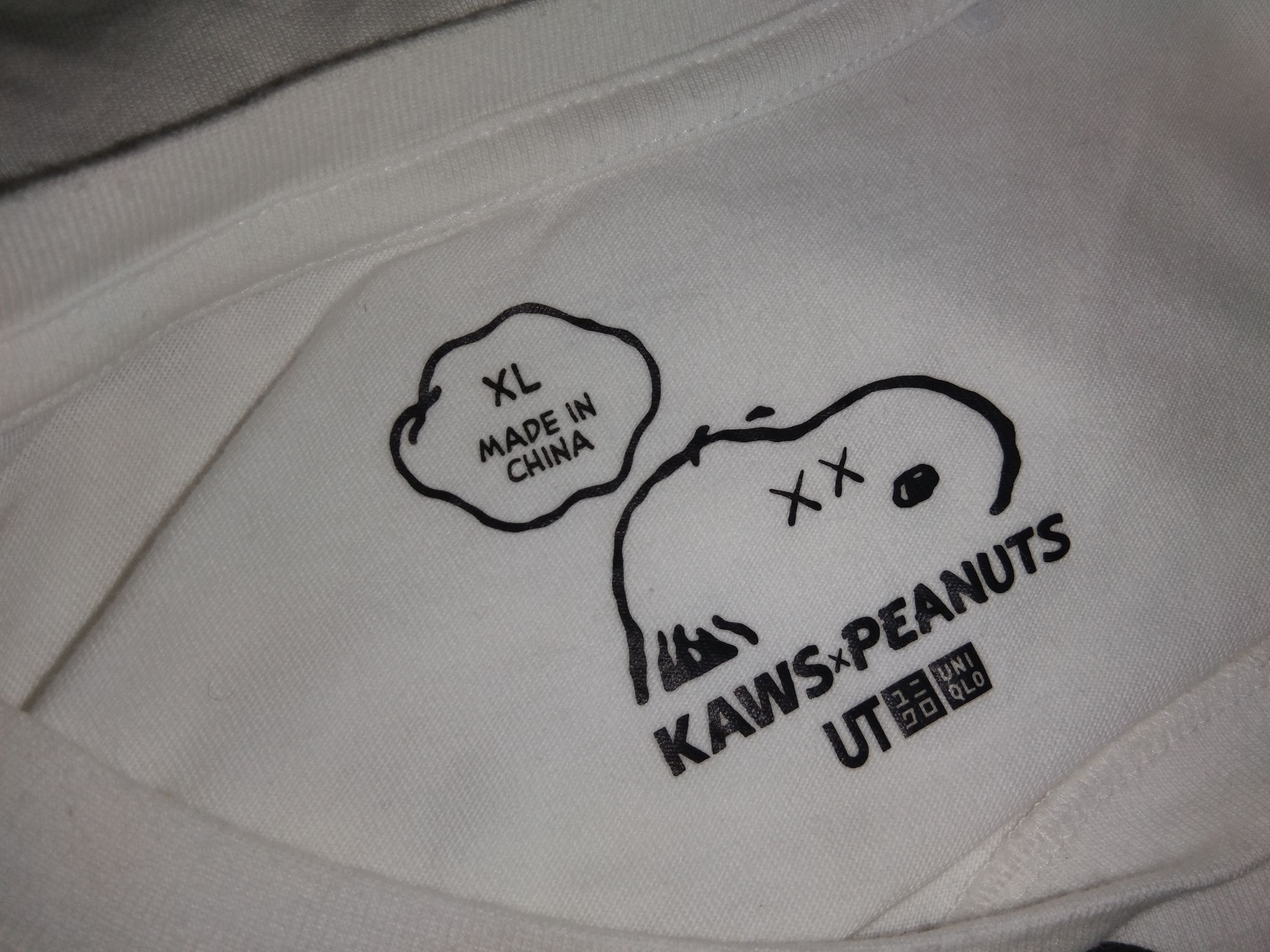 Kaws × Peanuts × Uniqlo Uniqlo x Peanuts x Kaws pocket tshirt Size US L / EU 52-54 / 3 - 2 Thumbnail
