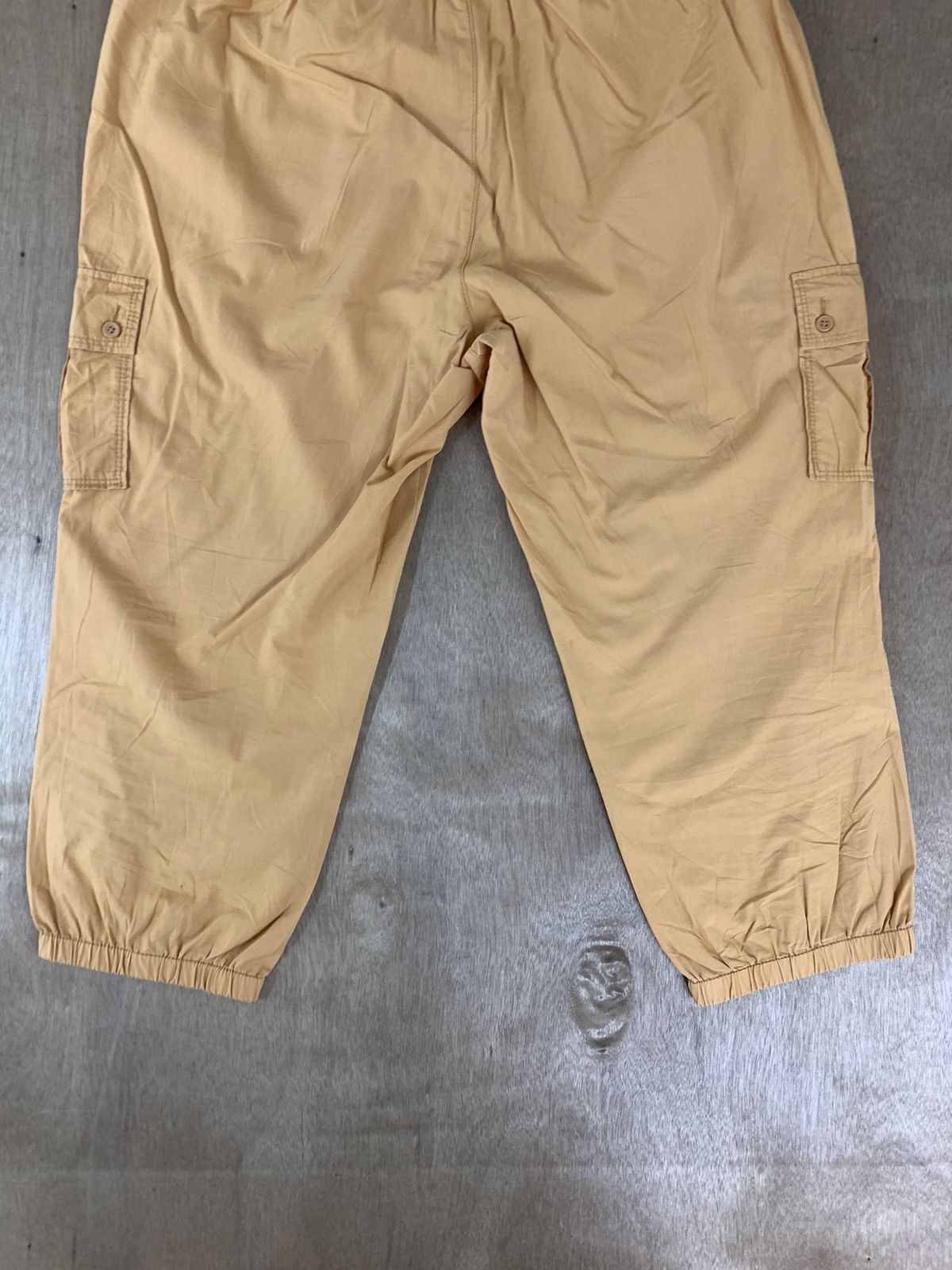 Uniqlo UNIQLO Pullover Carpenter Multipocket Cargo Crop JoggerPant Size US 31 - 15 Thumbnail