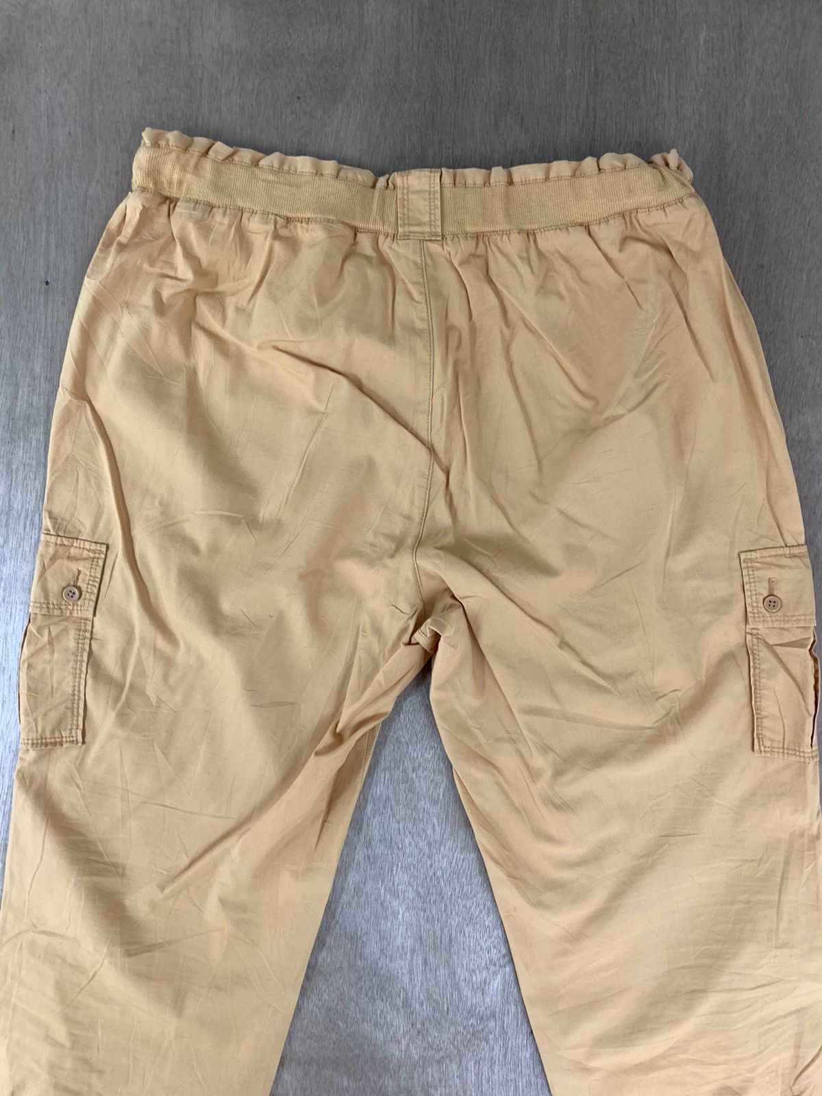 Uniqlo UNIQLO Pullover Carpenter Multipocket Cargo Crop JoggerPant Size US 31 - 14 Thumbnail
