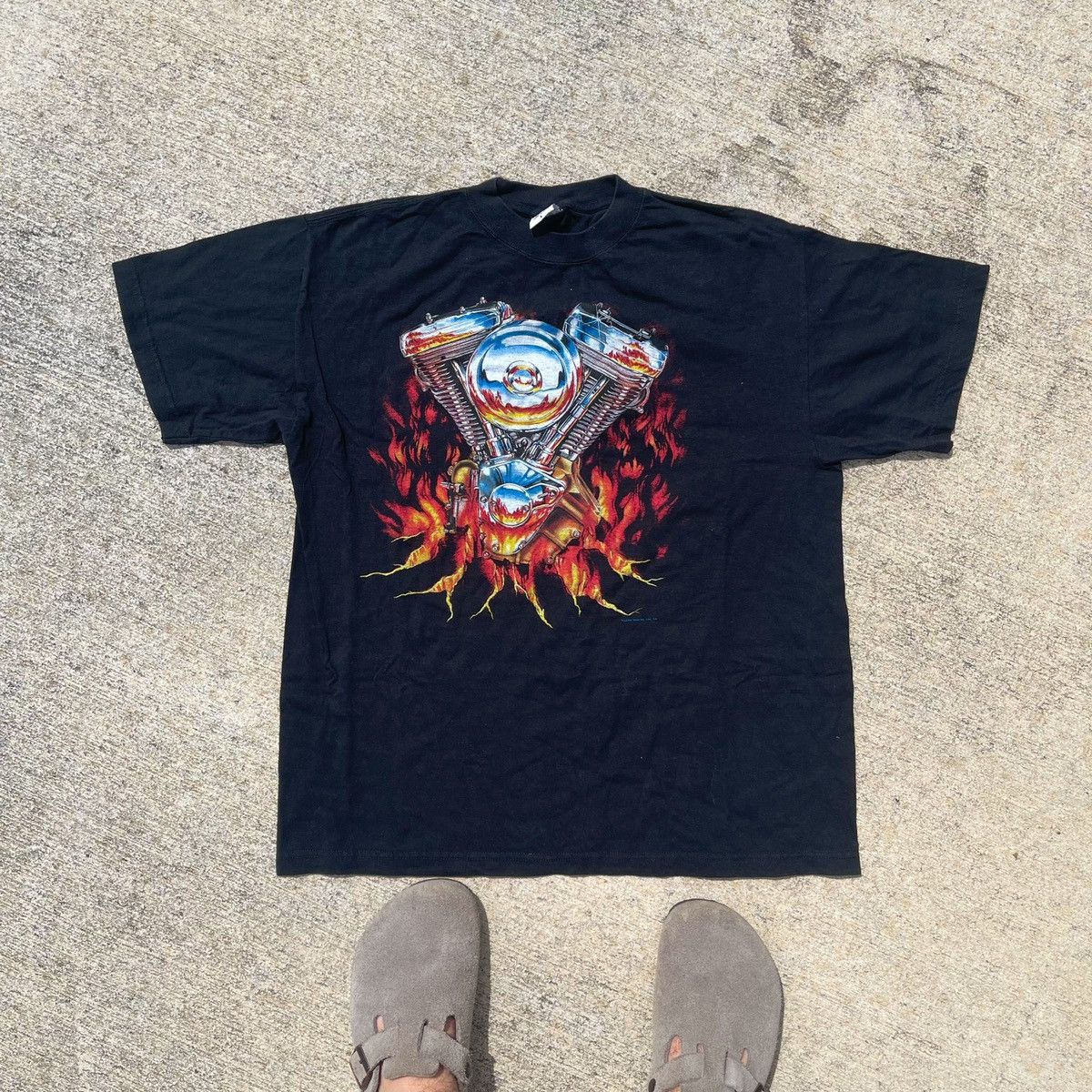 Vintage Vintage 90s V-Twin Motorcycle Engine Flames Harley Tee Size US L / EU 52-54 / 3 - 1 Thumbnail