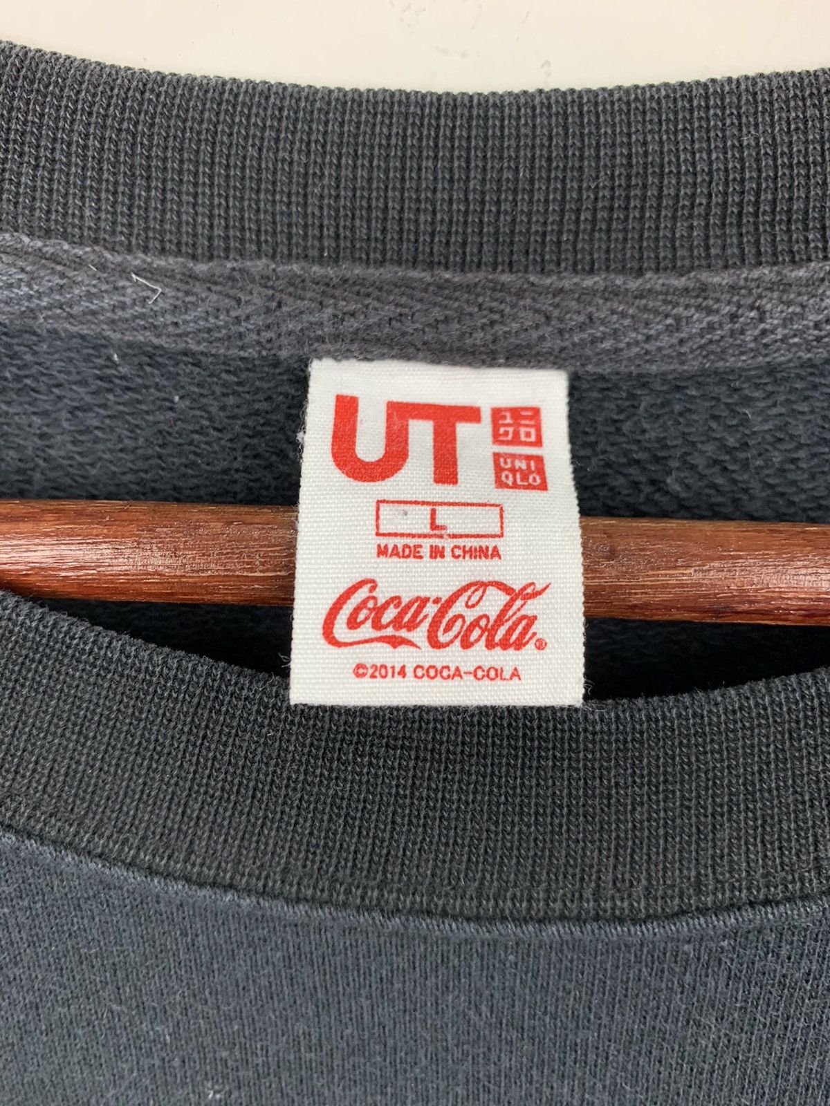 Coca Cola × Uniqlo UNIQLO COCA COLA Beer BigLogo Graphic Streetwear Sweatshirt Size US L / EU 52-54 / 3 - 10 Thumbnail
