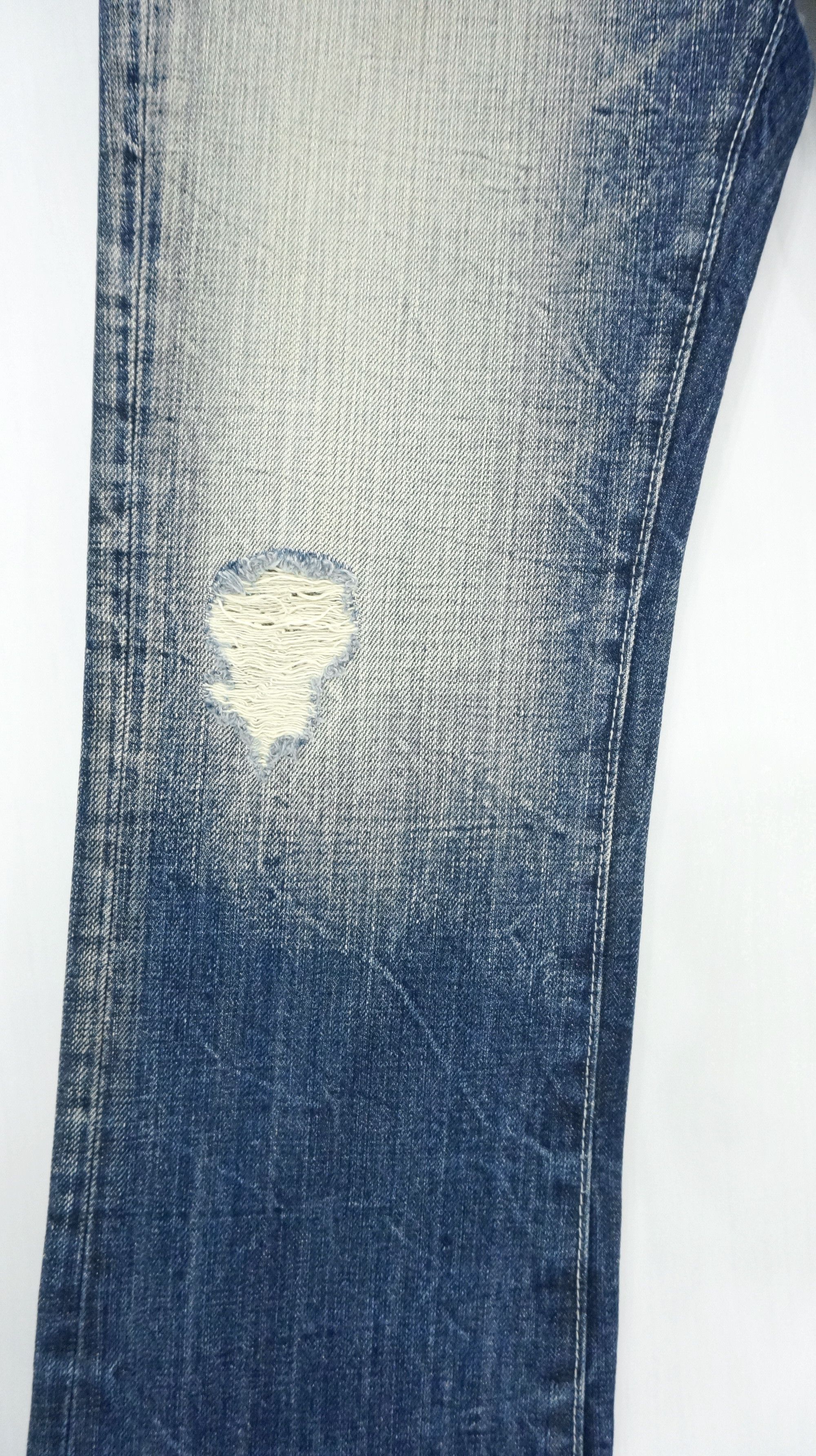 Japanese Brand Flared VTG 🔥 CAVARIA Japan Distressed Ripped Jeans Size US 29 - 10 Thumbnail