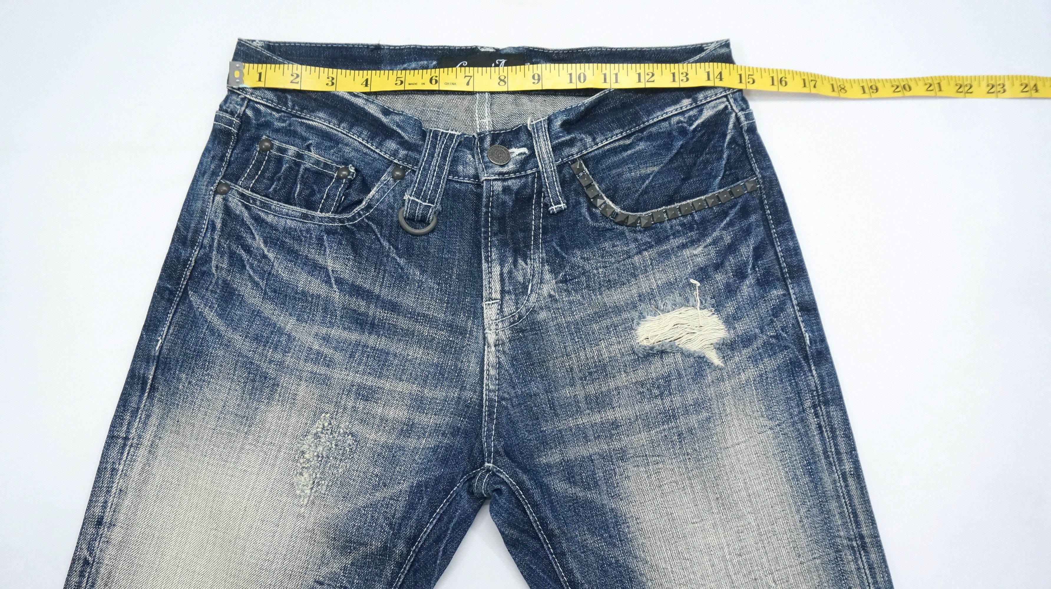 Japanese Brand Flared VTG 🔥 CAVARIA Japan Distressed Ripped Jeans Size US 29 - 14 Thumbnail