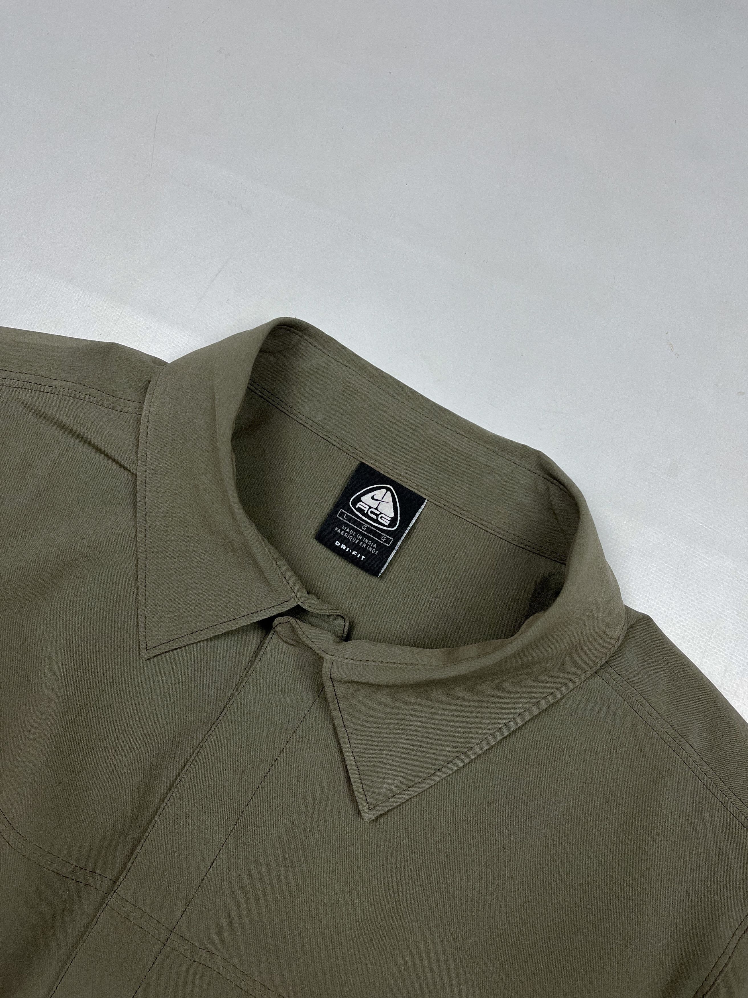 Nike ACG Nike ACG khaki tshirt L Size US L / EU 52-54 / 3 - 4 Thumbnail