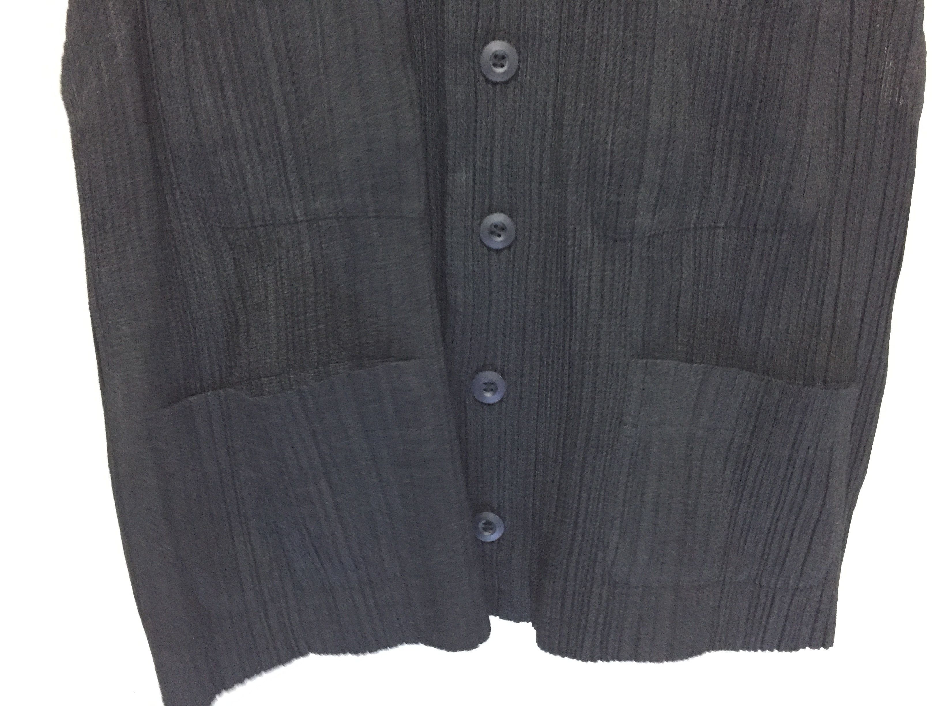 Issey Miyake 90's issey miyake pleats please vest Size US S / EU 44-46 / 1 - 4 Thumbnail