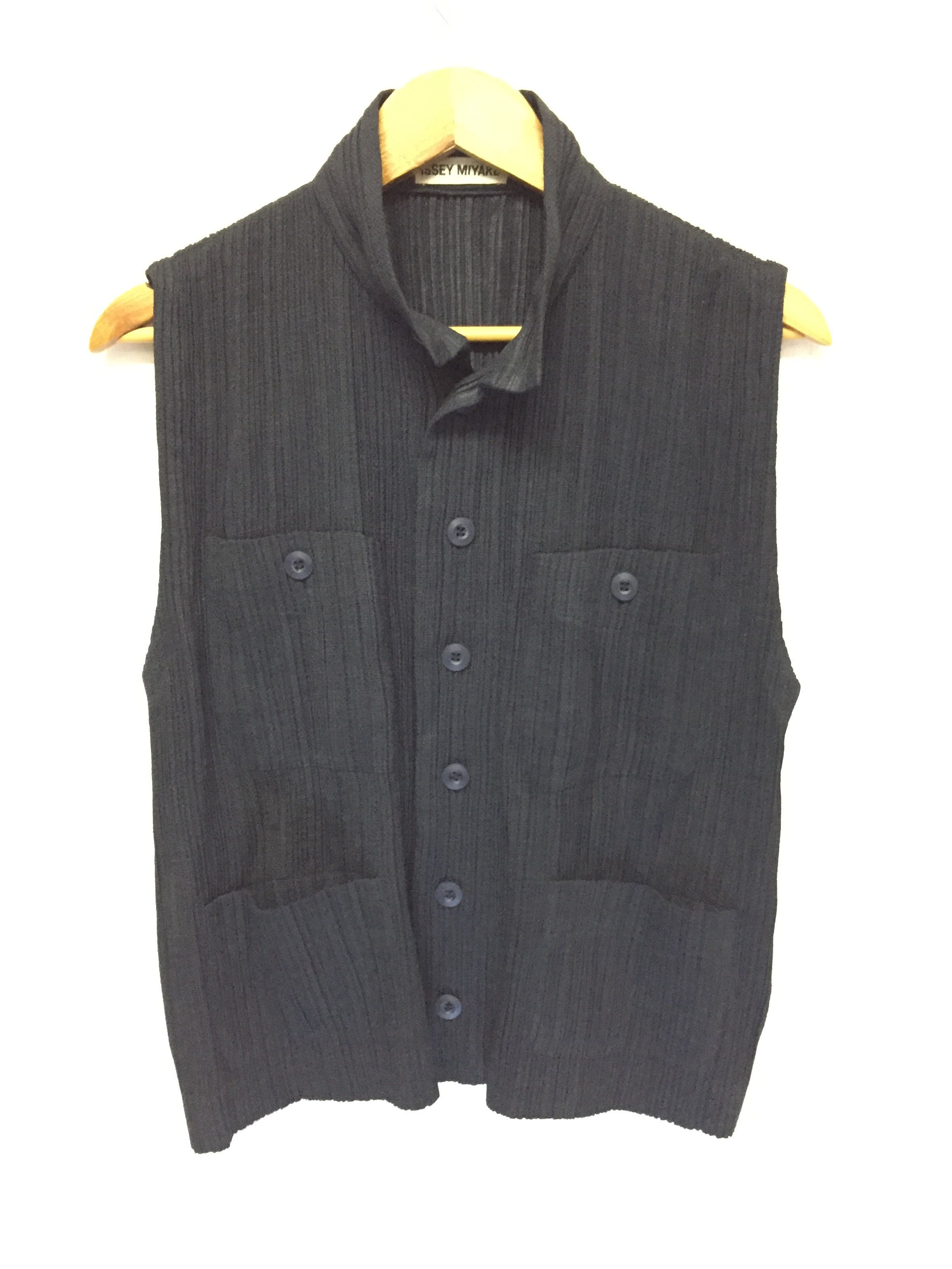 Issey Miyake 90's issey miyake pleats please vest Size US S / EU 44-46 / 1 - 2 Thumbnail
