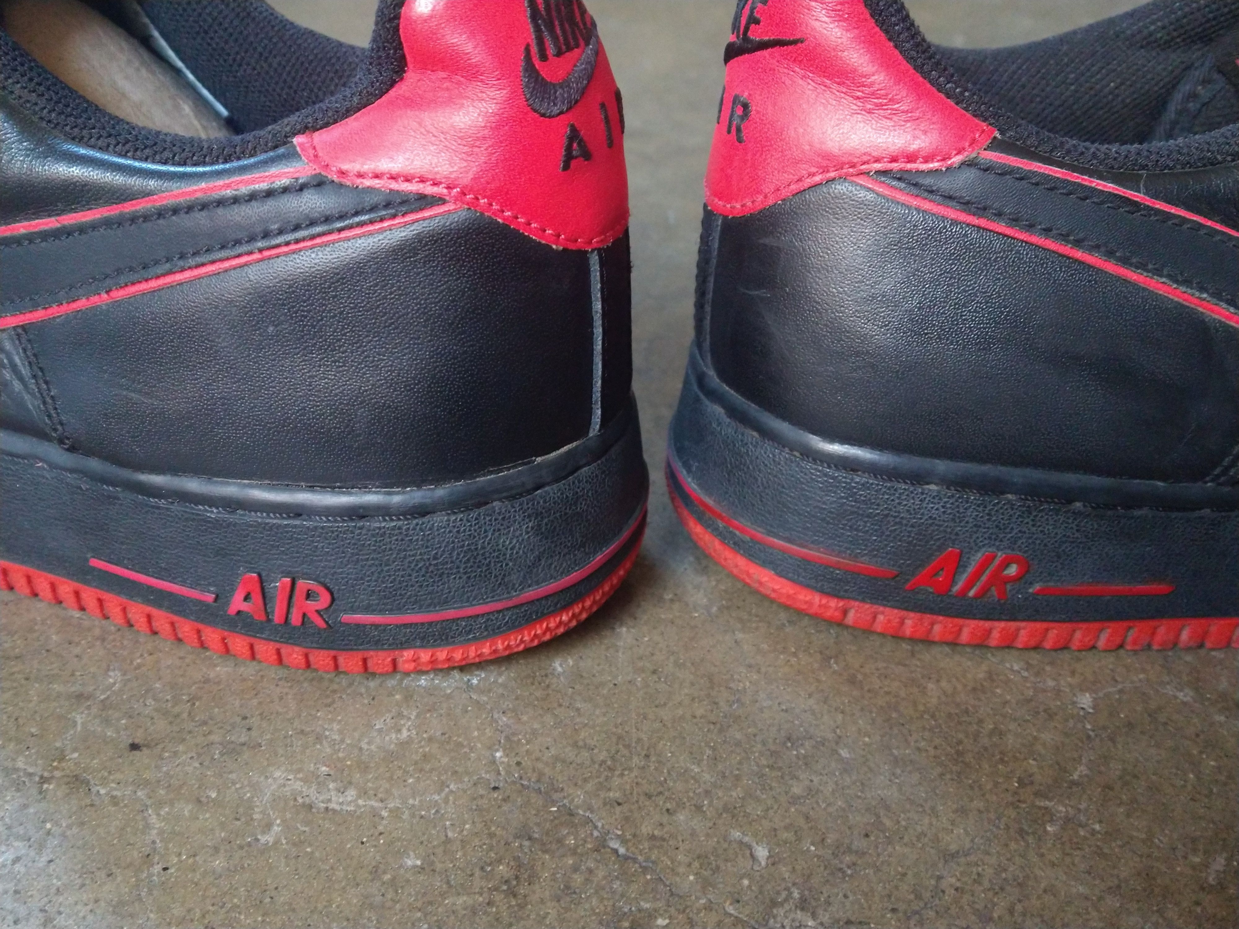 Nike Nike Air Force 1 Size 11.5 Black Red Leather Low Tops 2011 Size US 11.5 / EU 44-45 - 14 Thumbnail