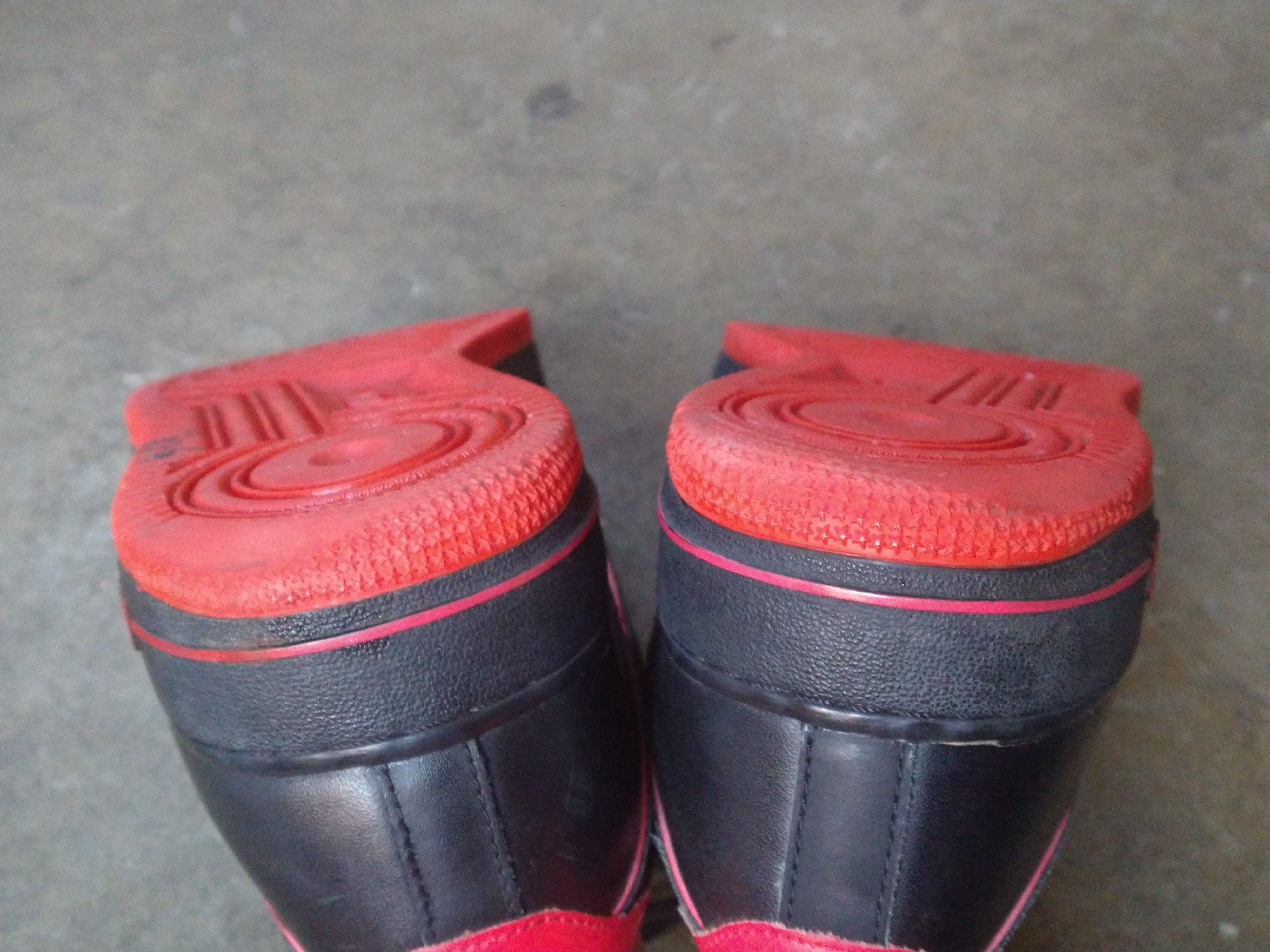 Nike Nike Air Force 1 Size 11.5 Black Red Leather Low Tops 2011 Size US 11.5 / EU 44-45 - 18 Thumbnail