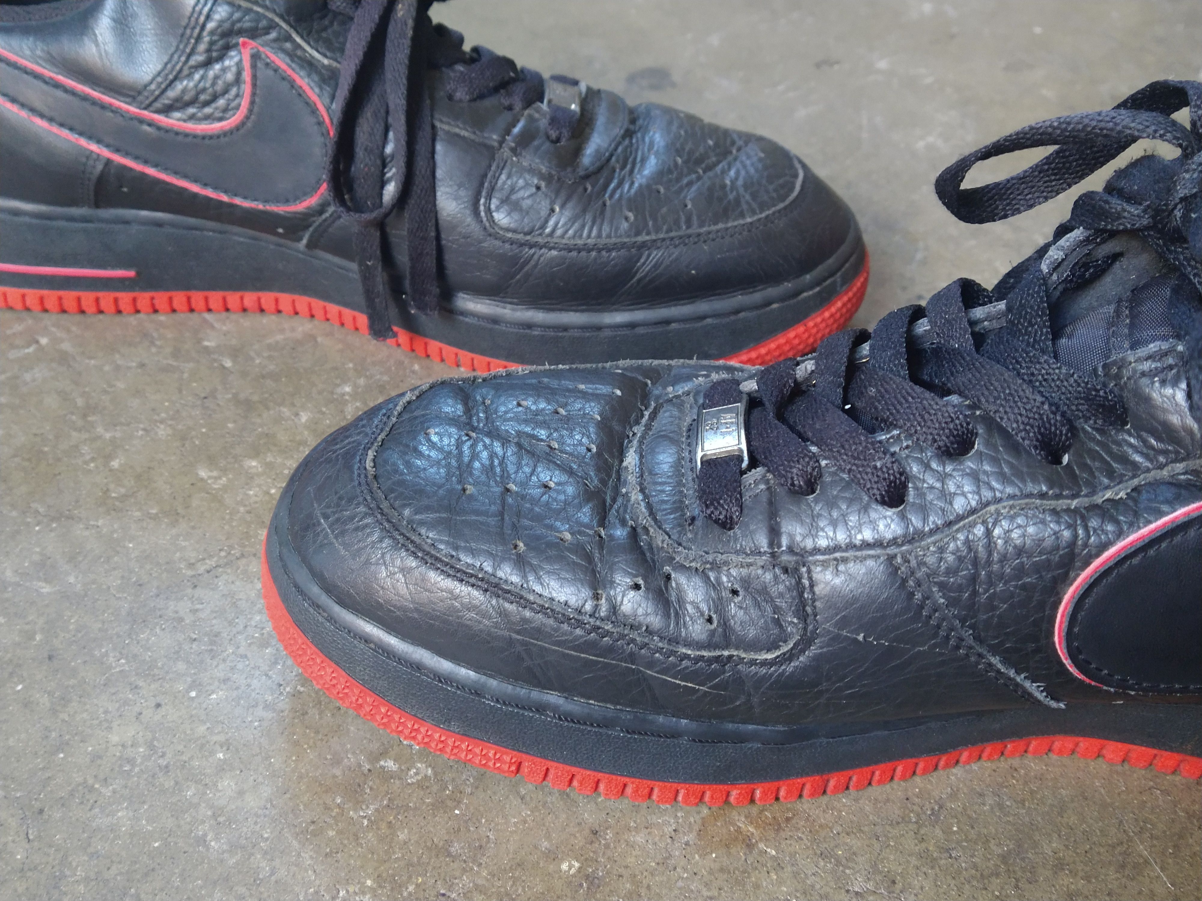 Nike Nike Air Force 1 Size 11.5 Black Red Leather Low Tops 2011 Size US 11.5 / EU 44-45 - 12 Thumbnail
