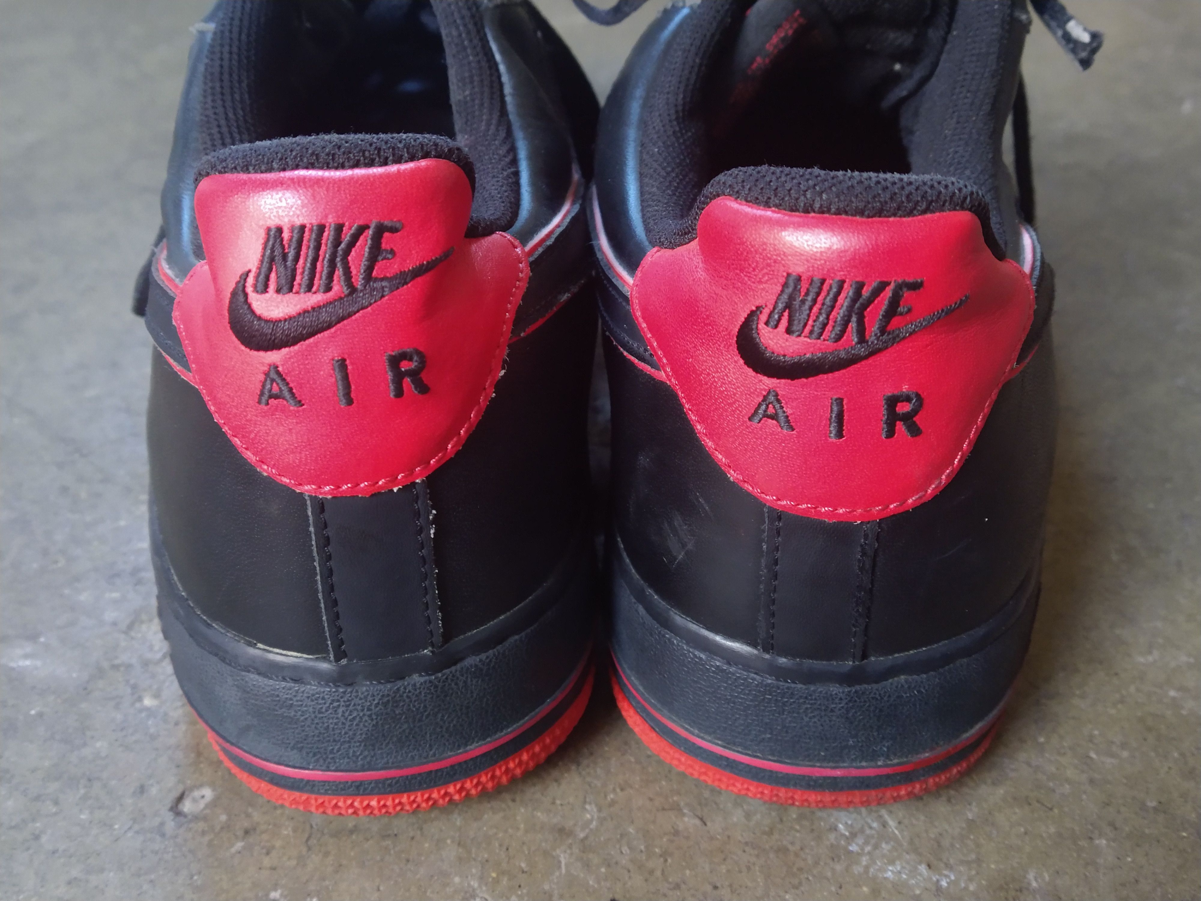 Nike Nike Air Force 1 Size 11.5 Black Red Leather Low Tops 2011 Size US 11.5 / EU 44-45 - 15 Thumbnail