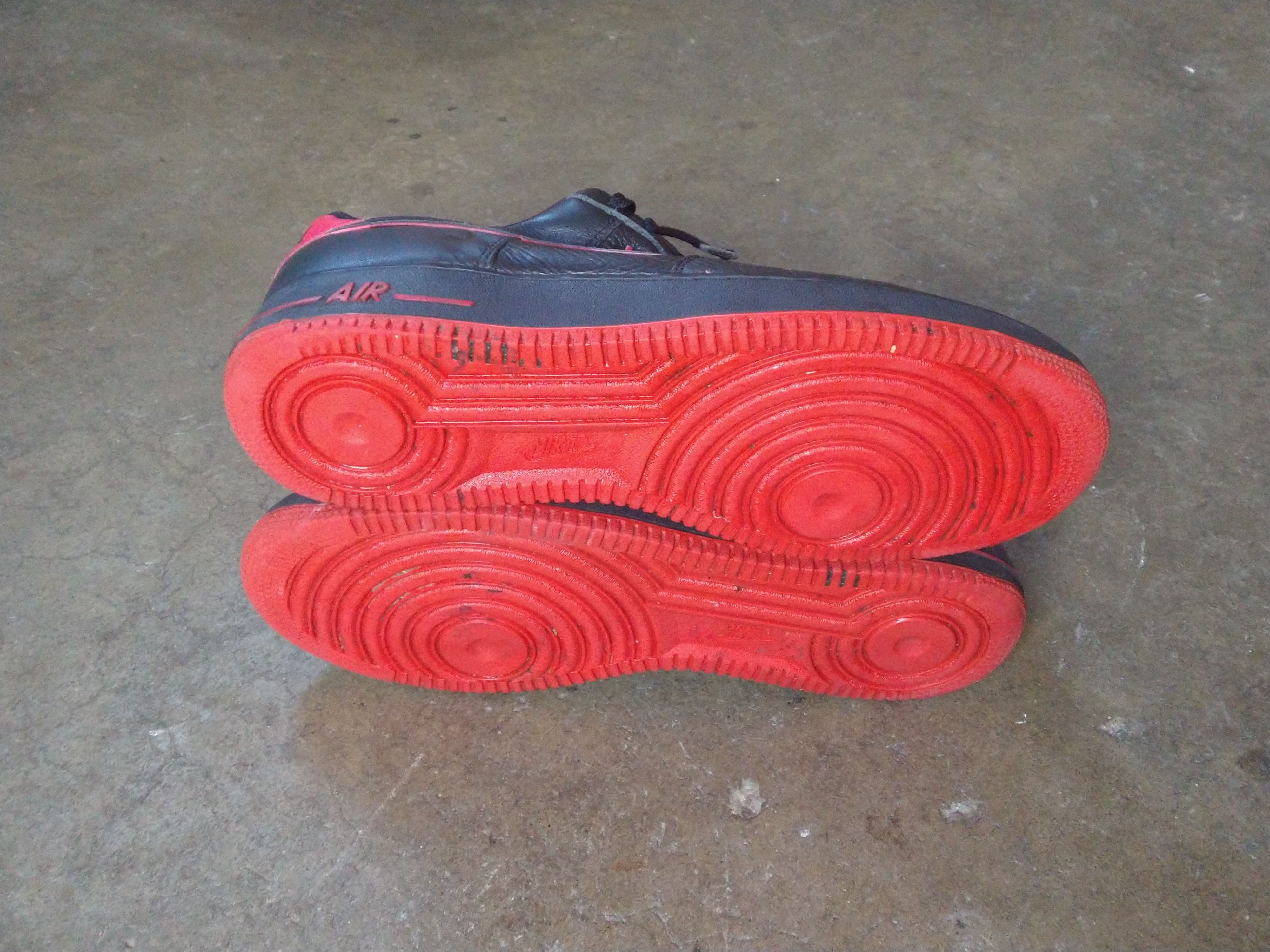 Nike Nike Air Force 1 Size 11.5 Black Red Leather Low Tops 2011 Size US 11.5 / EU 44-45 - 19 Thumbnail