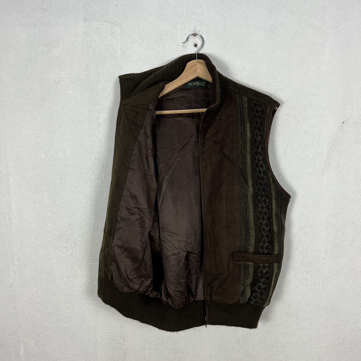 Japanese Brand VINTAGE ROVELLO TANK TOP VEST NAVAJO DESIGN STYLE Size US L / EU 52-54 / 3 - 7 Thumbnail
