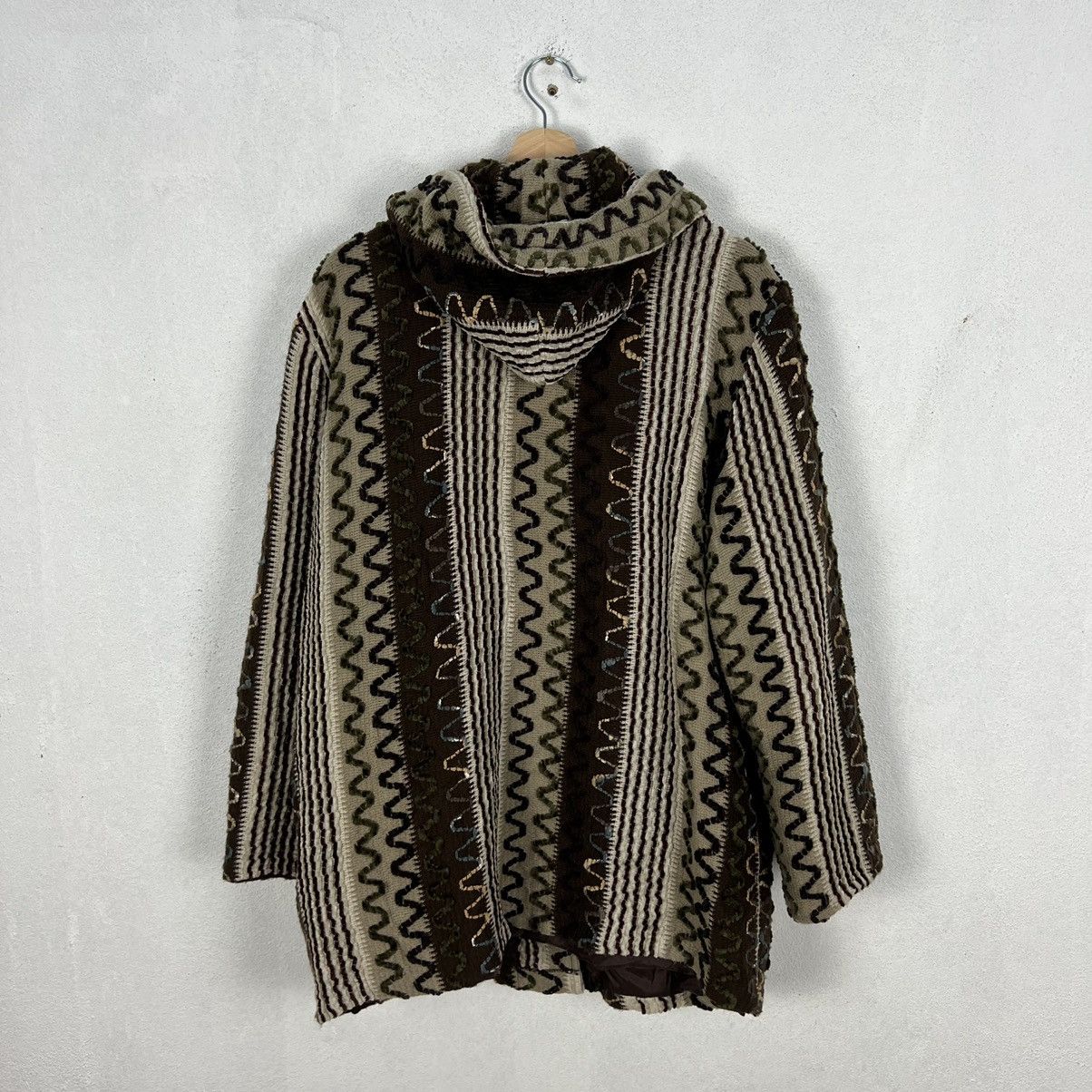 Japanese Brand VINTAGE NAVAJO DESIGN STYLE HOODIE JACKET Size US M / EU 48-50 / 2 - 8 Thumbnail