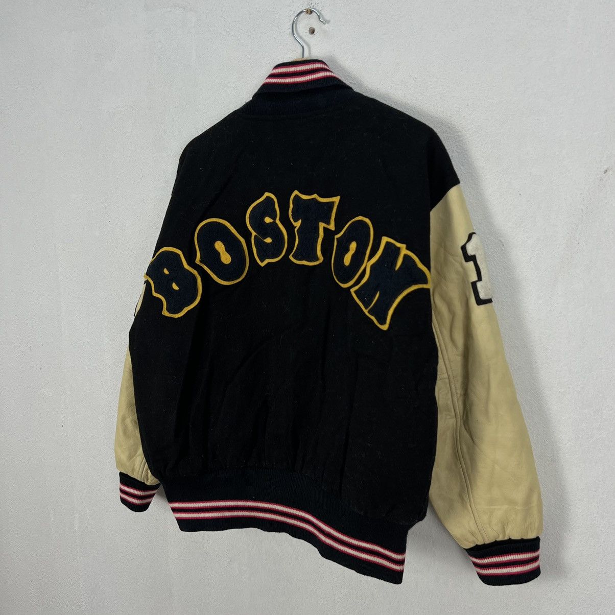 Japanese Brand VINTAGE BOSTON VARSITY JACKET BIG LOGO LEATHER HANDLING Size US L / EU 52-54 / 3 - 11 Thumbnail