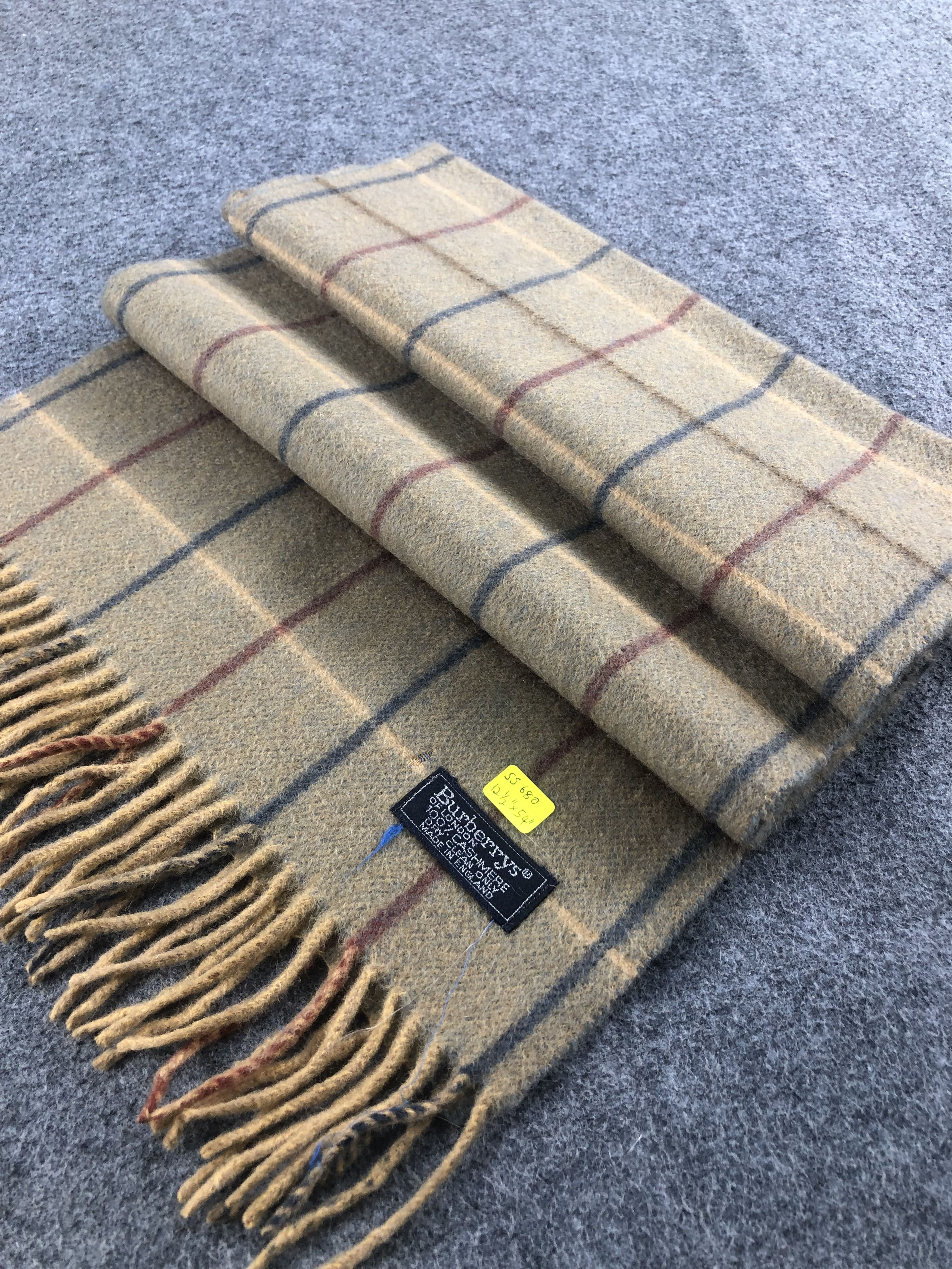 Burberry Burberry Cashmere Scarf / Muffler / Neckwear Size ONE SIZE - 2 Thumbnail