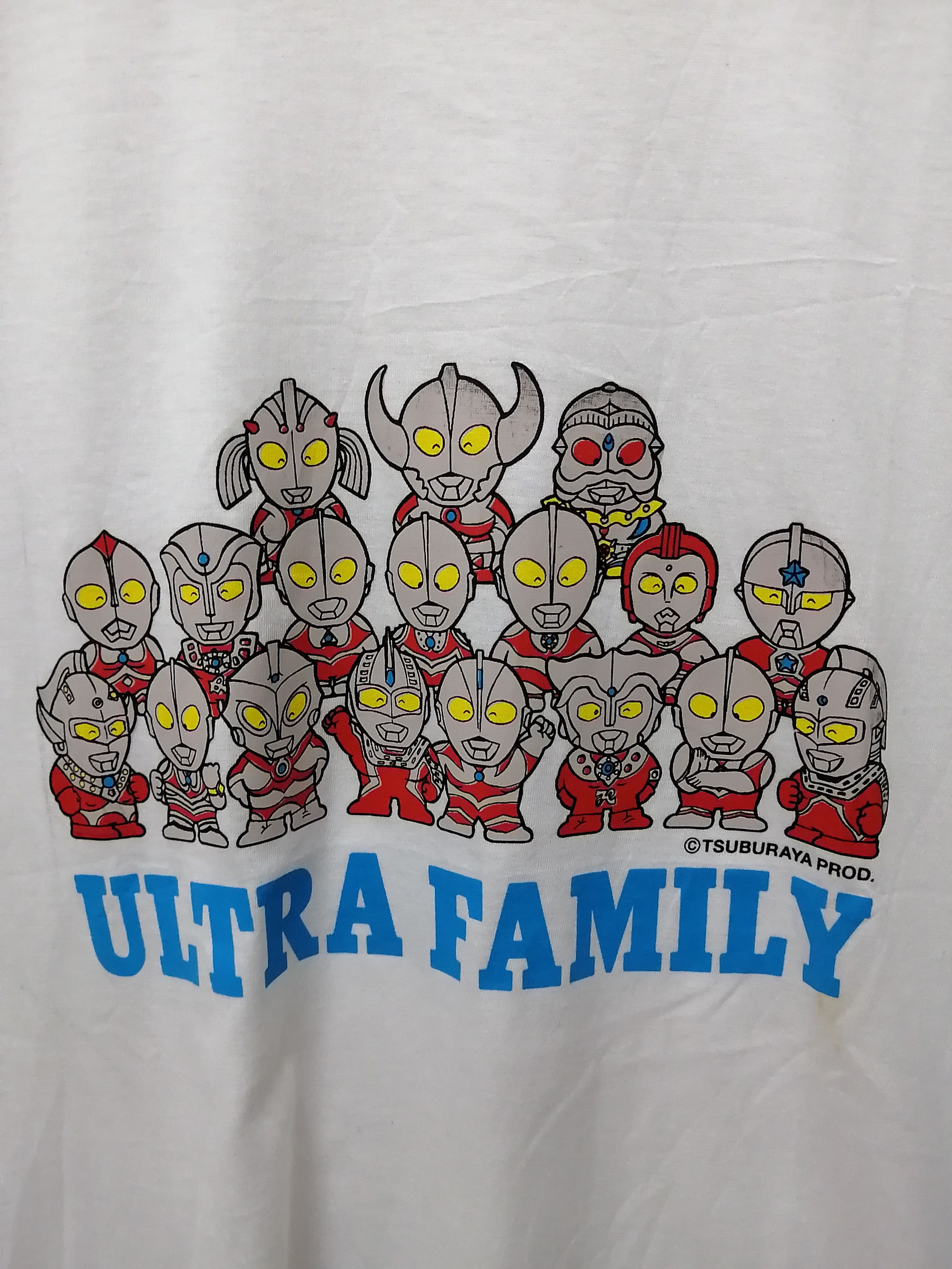 Vintage Vintage ULTRAMAN Tsuburaya Prod Ultra Family Tee Size US M / EU 48-50 / 2 - 3 Thumbnail