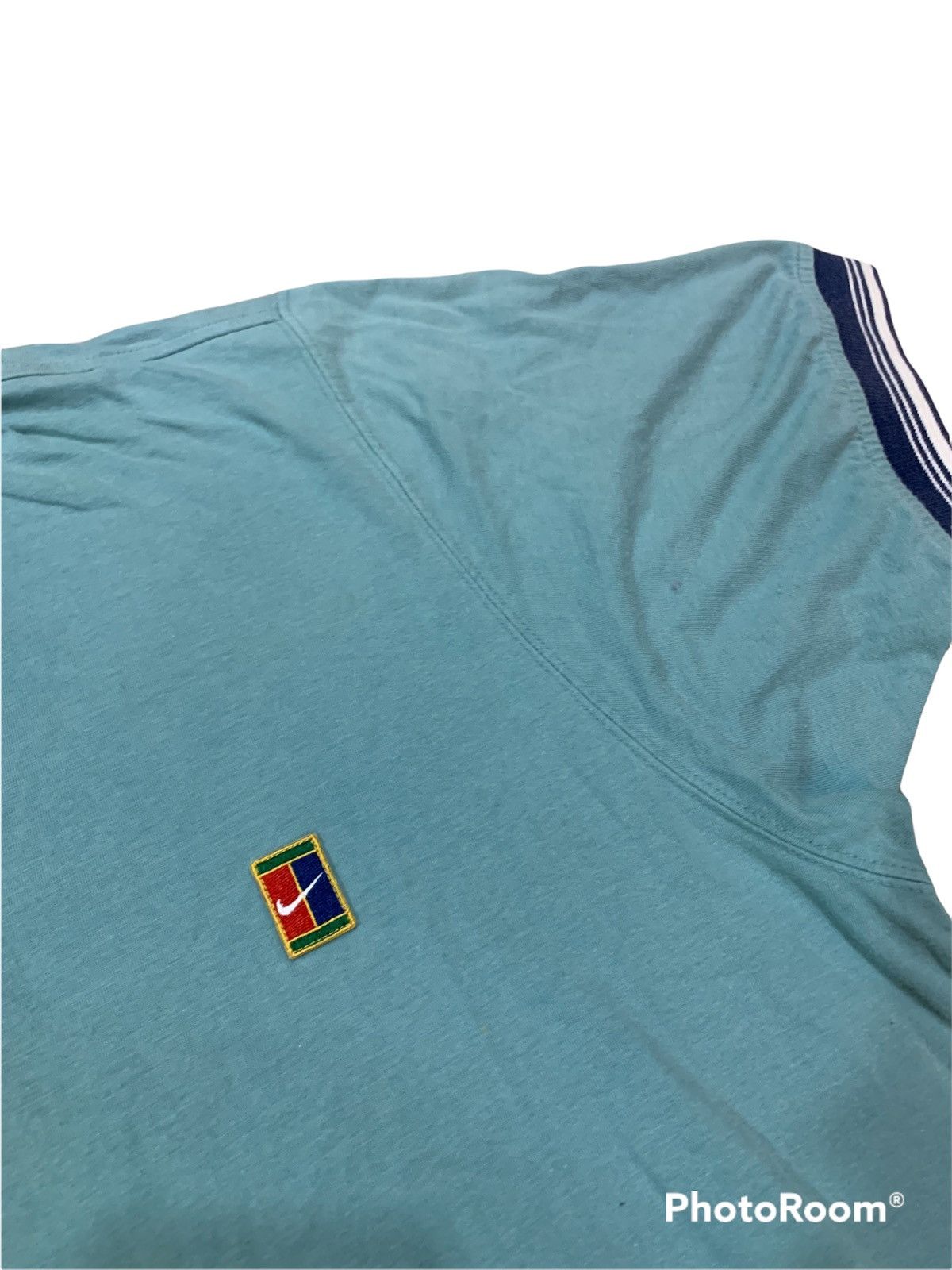 Nike × Vintage Vintage 90’s Nike Court Spellout Logo Sunfaded T Size US L / EU 52-54 / 3 - 3 Thumbnail
