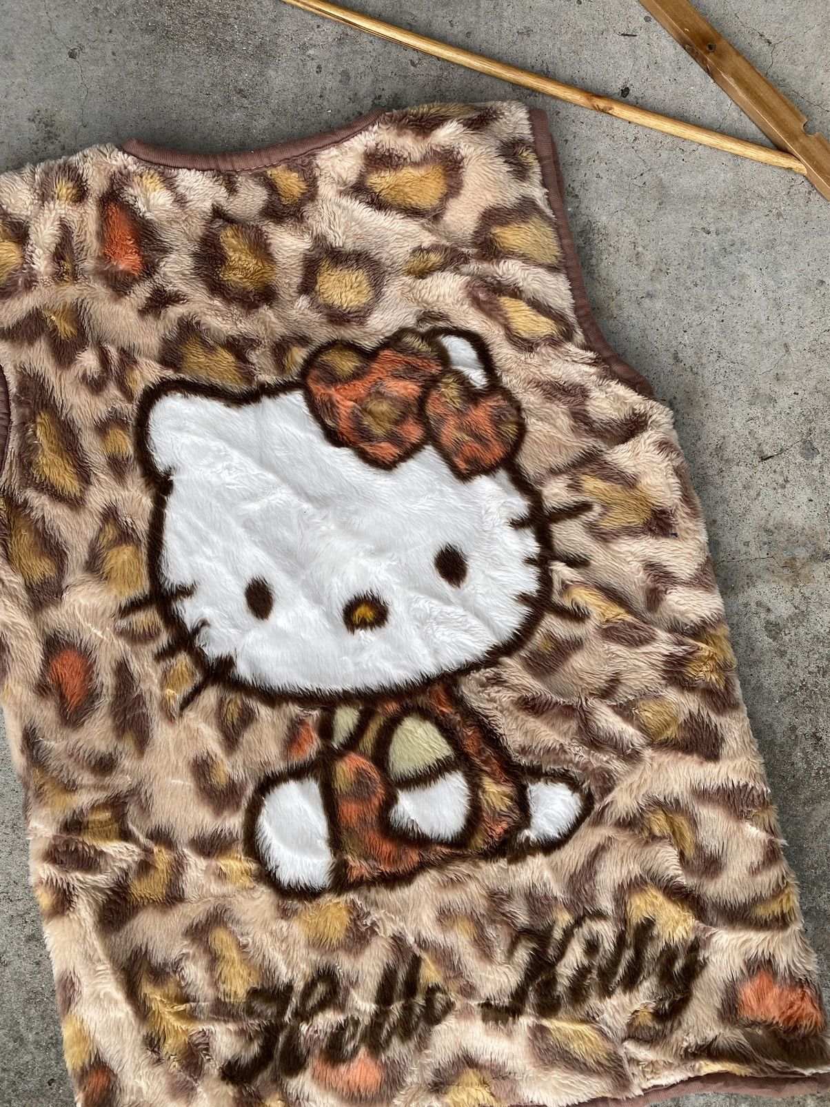 Japanese Brand × Vintage Vintage Hello Kitty Fleece Vest Big Print Size M / US 6-8 / IT 42-44 - 3 Thumbnail