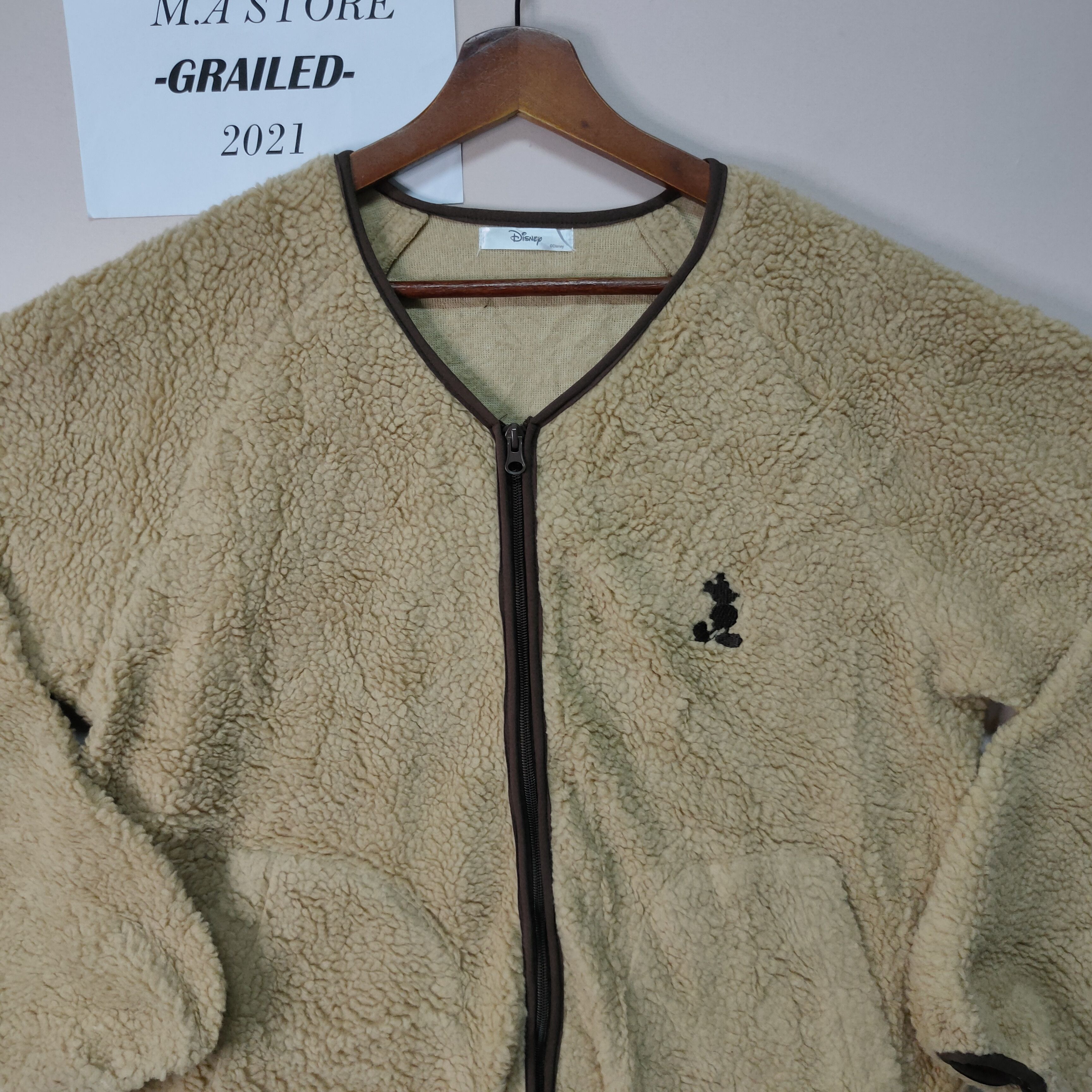 Cartoon Network × Disney × Vintage VINTAGE DISNEY EMBROIDERY SMALL LOGO FLEECE SWEATER Size US L / EU 52-54 / 3 - 8 Thumbnail
