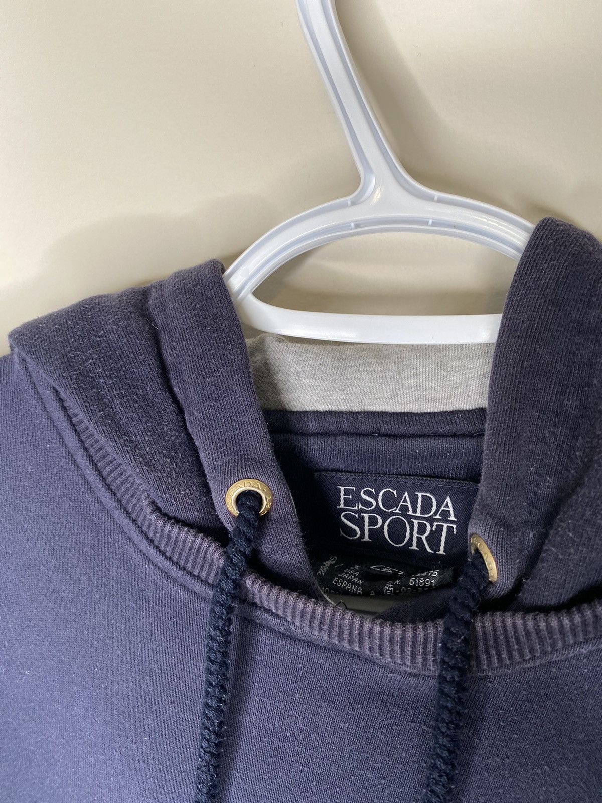 Escada × Escada Sport × Vintage Vintage Escada Sport Spell Out Logo Sweater Hoodie Travis Size US S / EU 44-46 / 1 - 2 Thumbnail