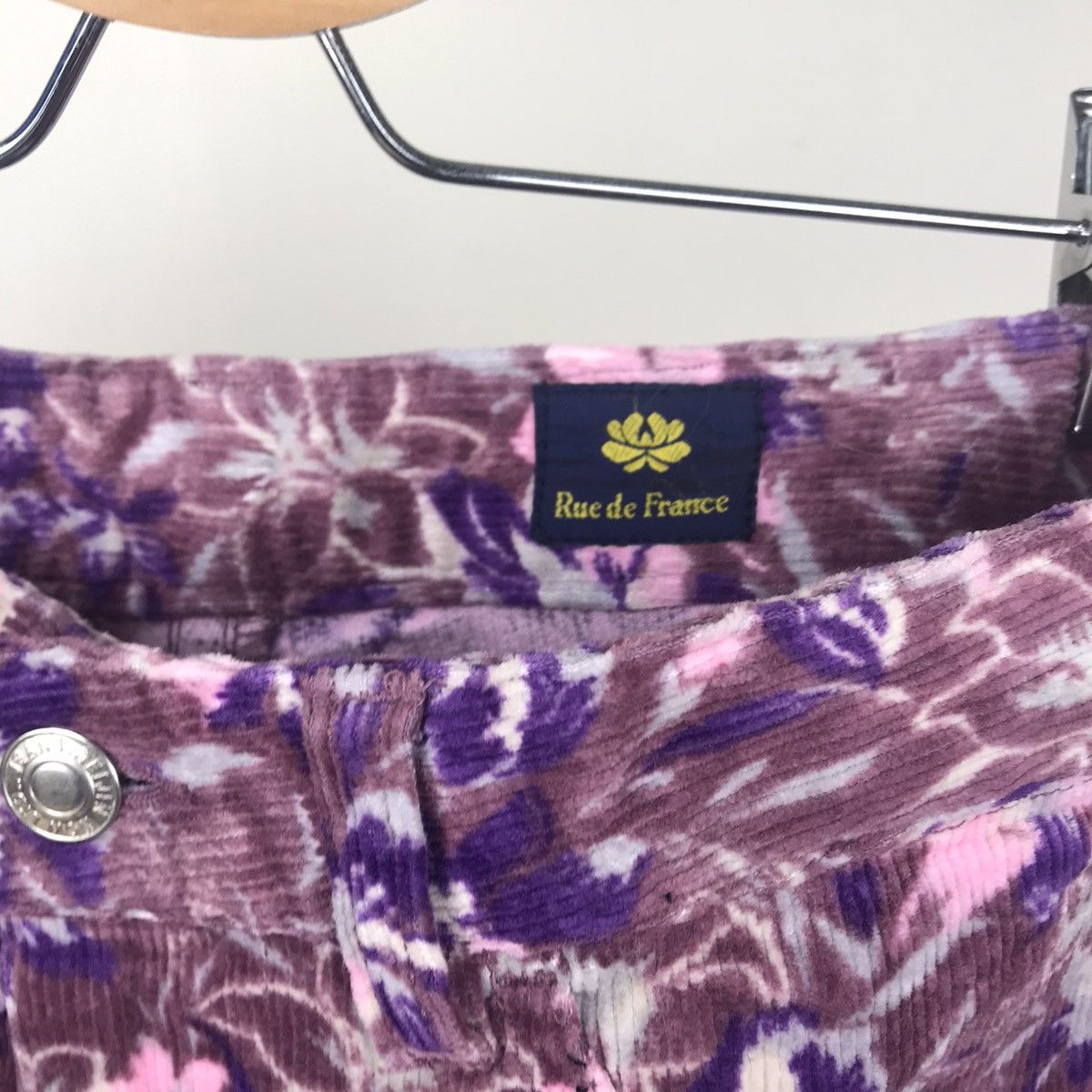Japanese Brand Rue De France Floral curdoroy cropped pant Size US 28 / EU 44 - 7 Thumbnail